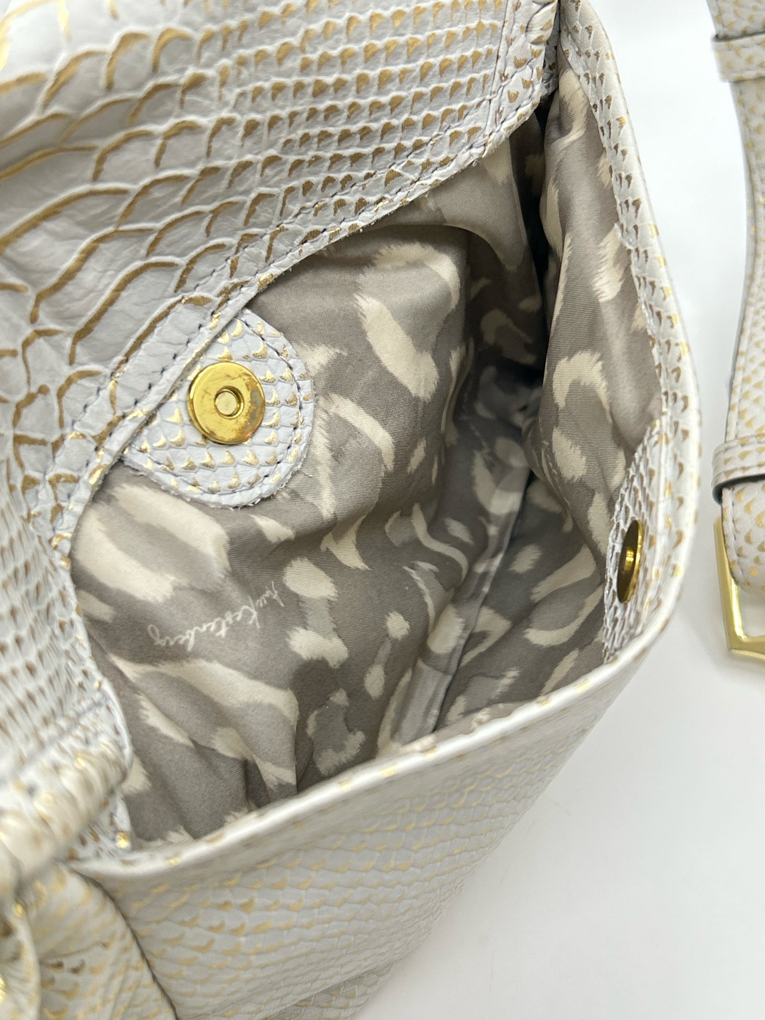 AIMEE KESTENBERG WHITE AND GOLD Women Purse