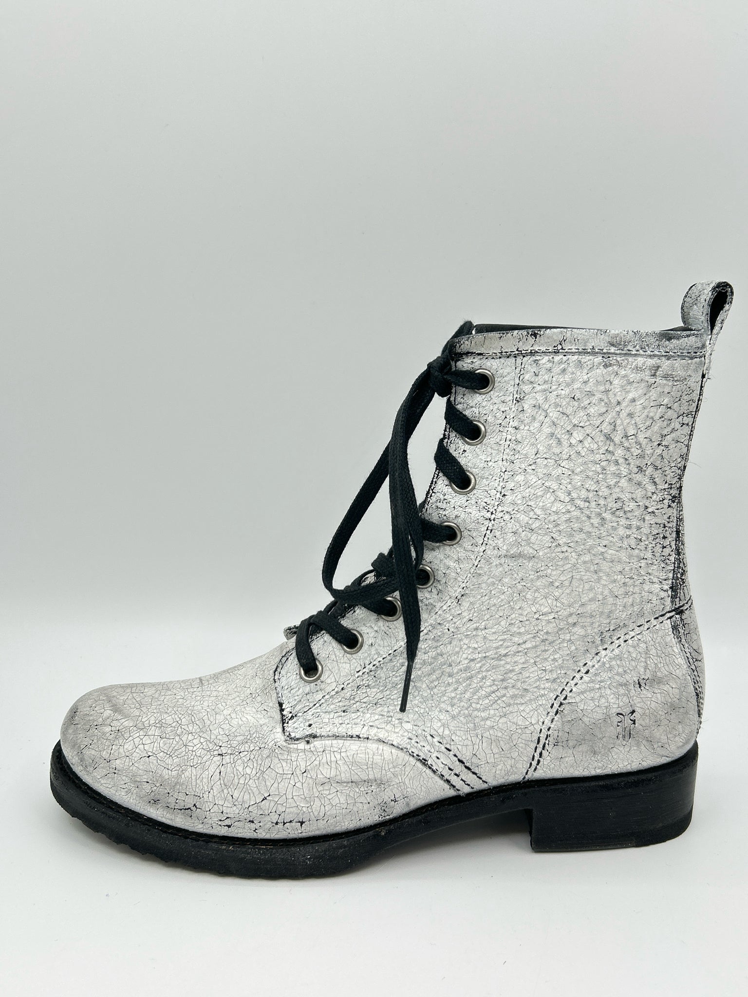 FRYE Size 8.5 White and black Women Boots