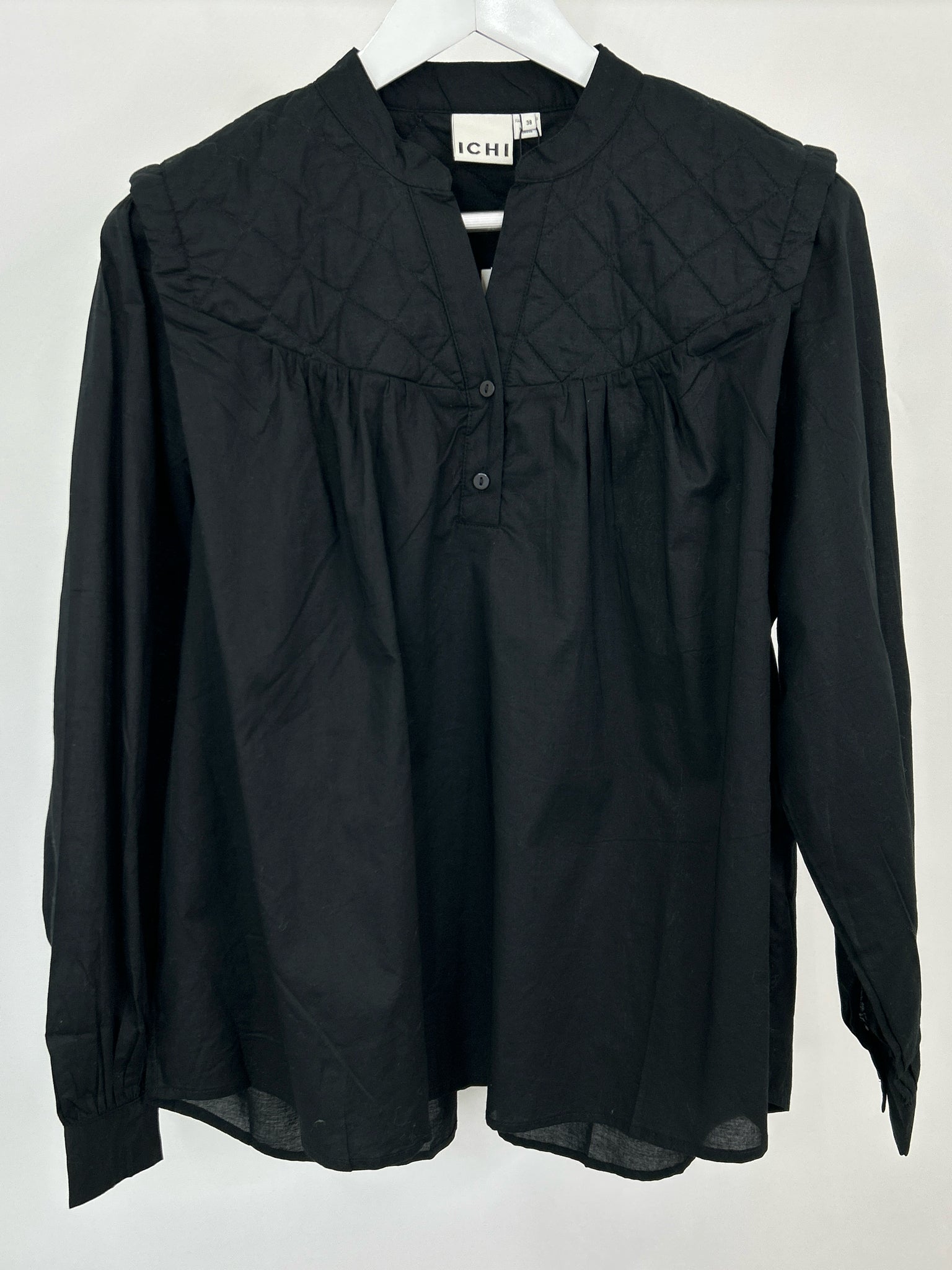 ICHI NWT Size 38 Black Women Top
