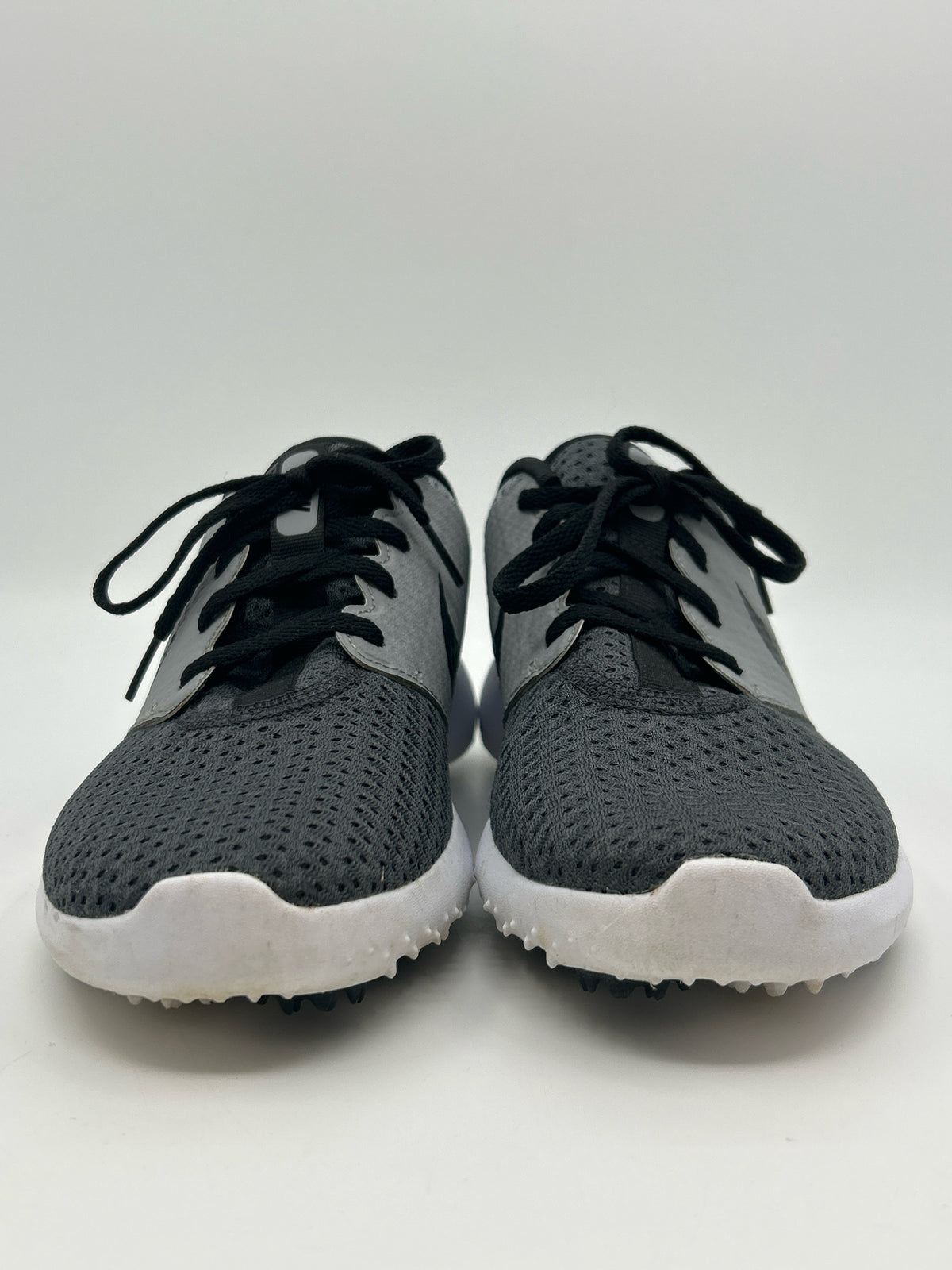 NIKE Size 8.5 Grey Women Sneakers