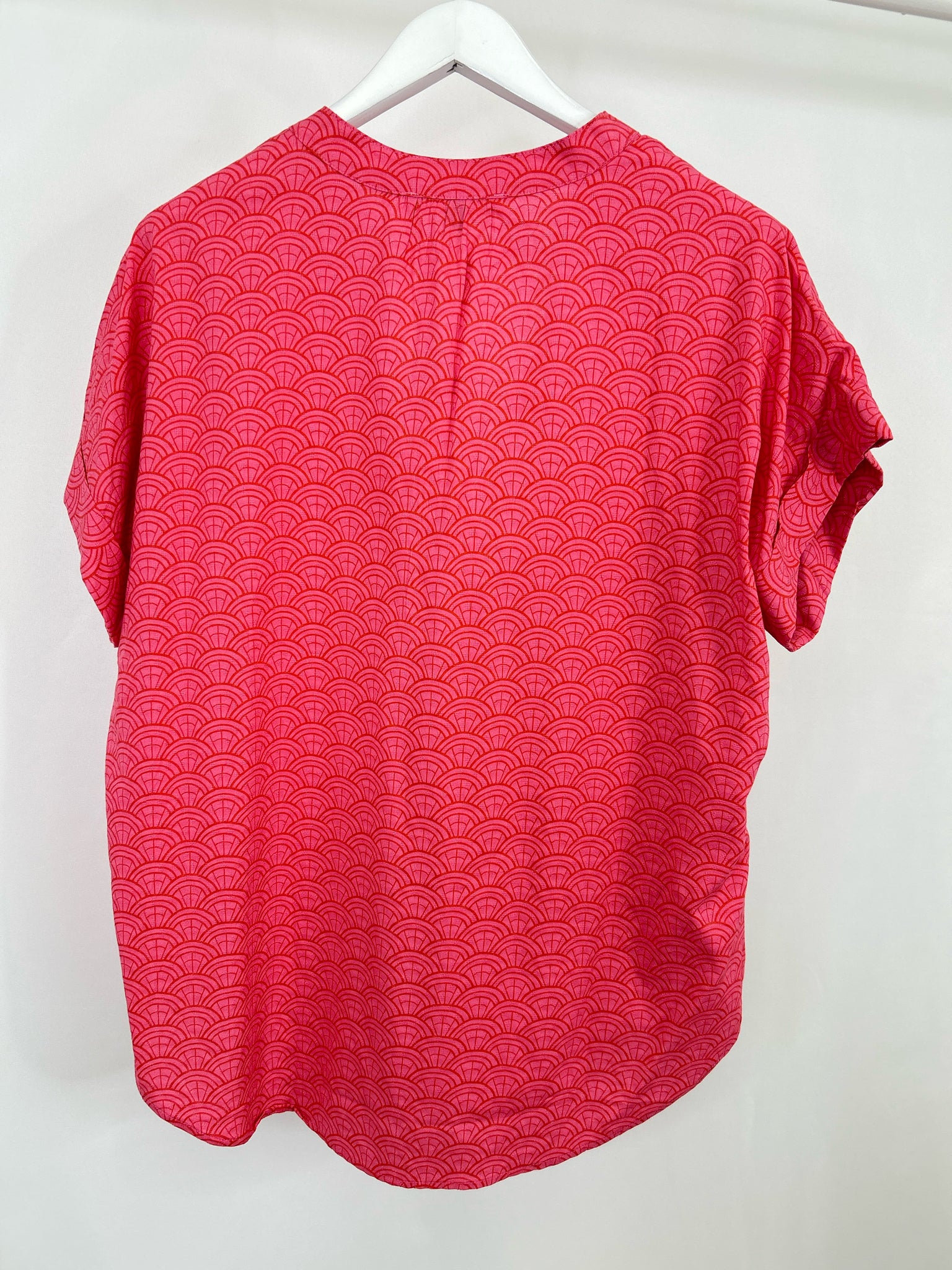 MICHELLE MCDOWELL Size XL Pink Print Women Top