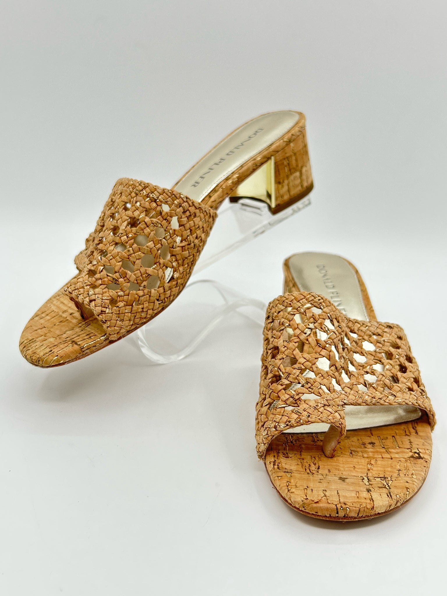 DONALD PLINER Size 8M BROWN AND GOLD Women Sandal