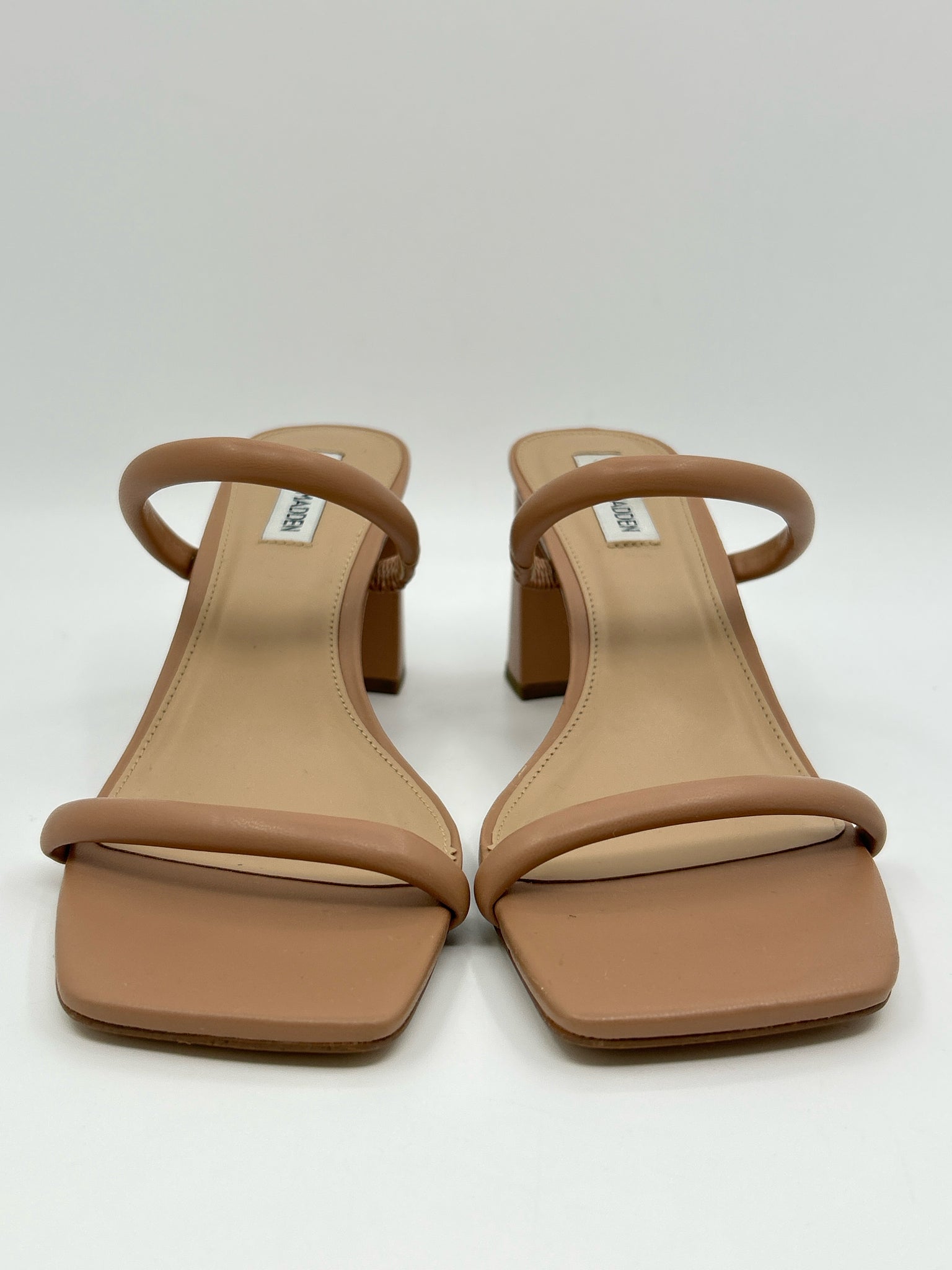STEVE MADDEN Size 9 Beige Women Pumps