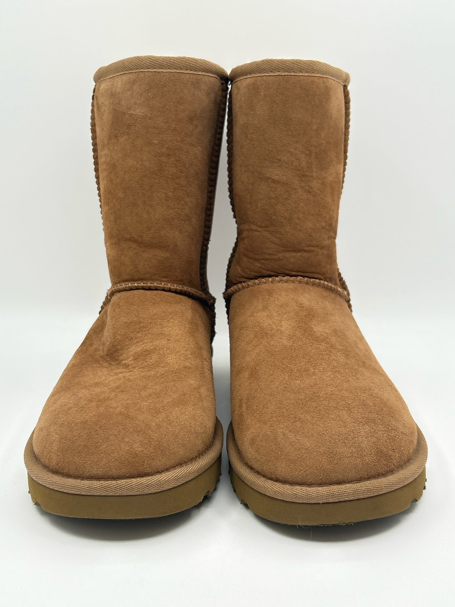 UGG Size 8 CHESTNUT Women Booties