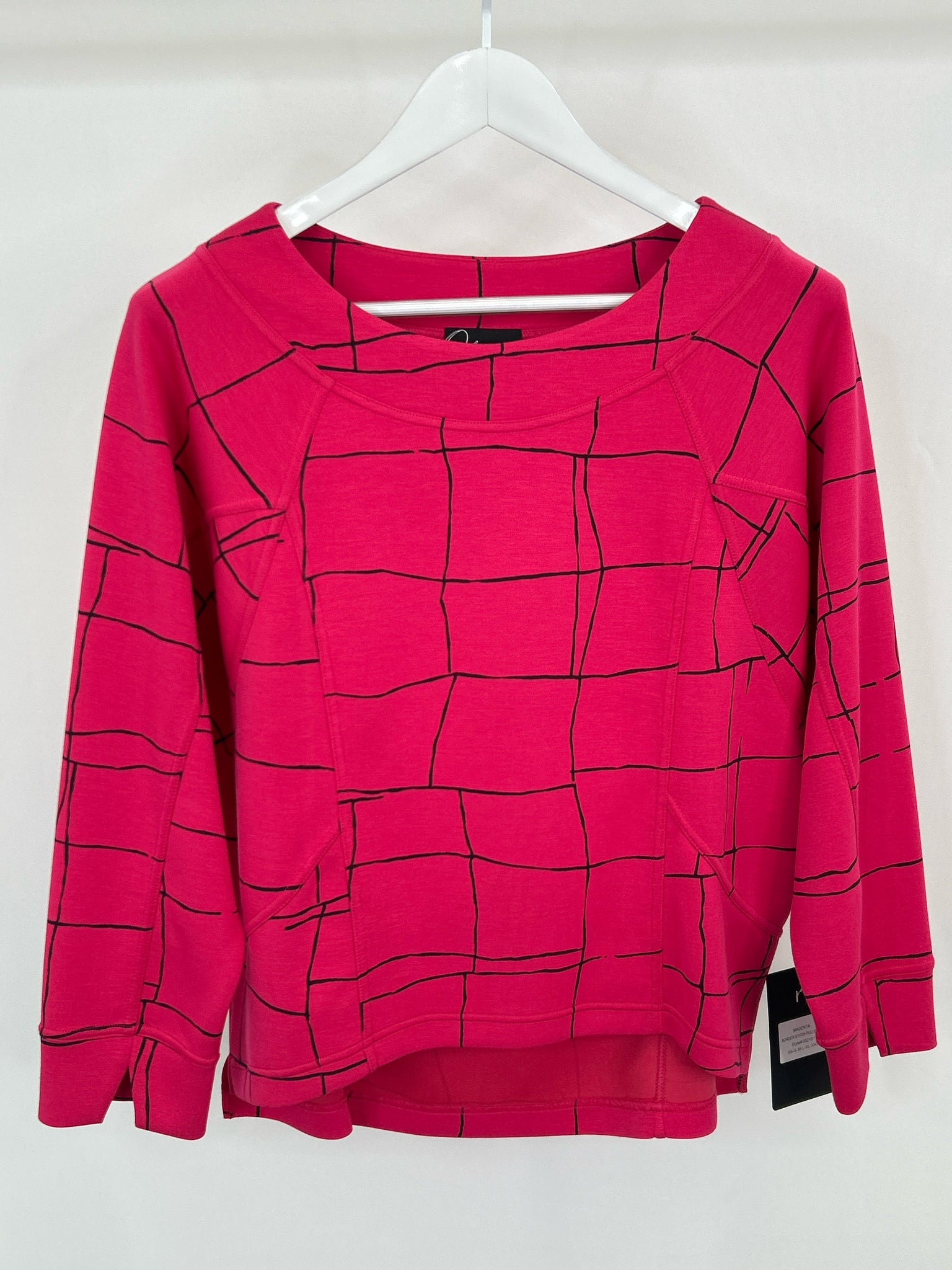 OLIVIA BY HABITAT CLOTHES Size S Magenta and Black Women Pullover