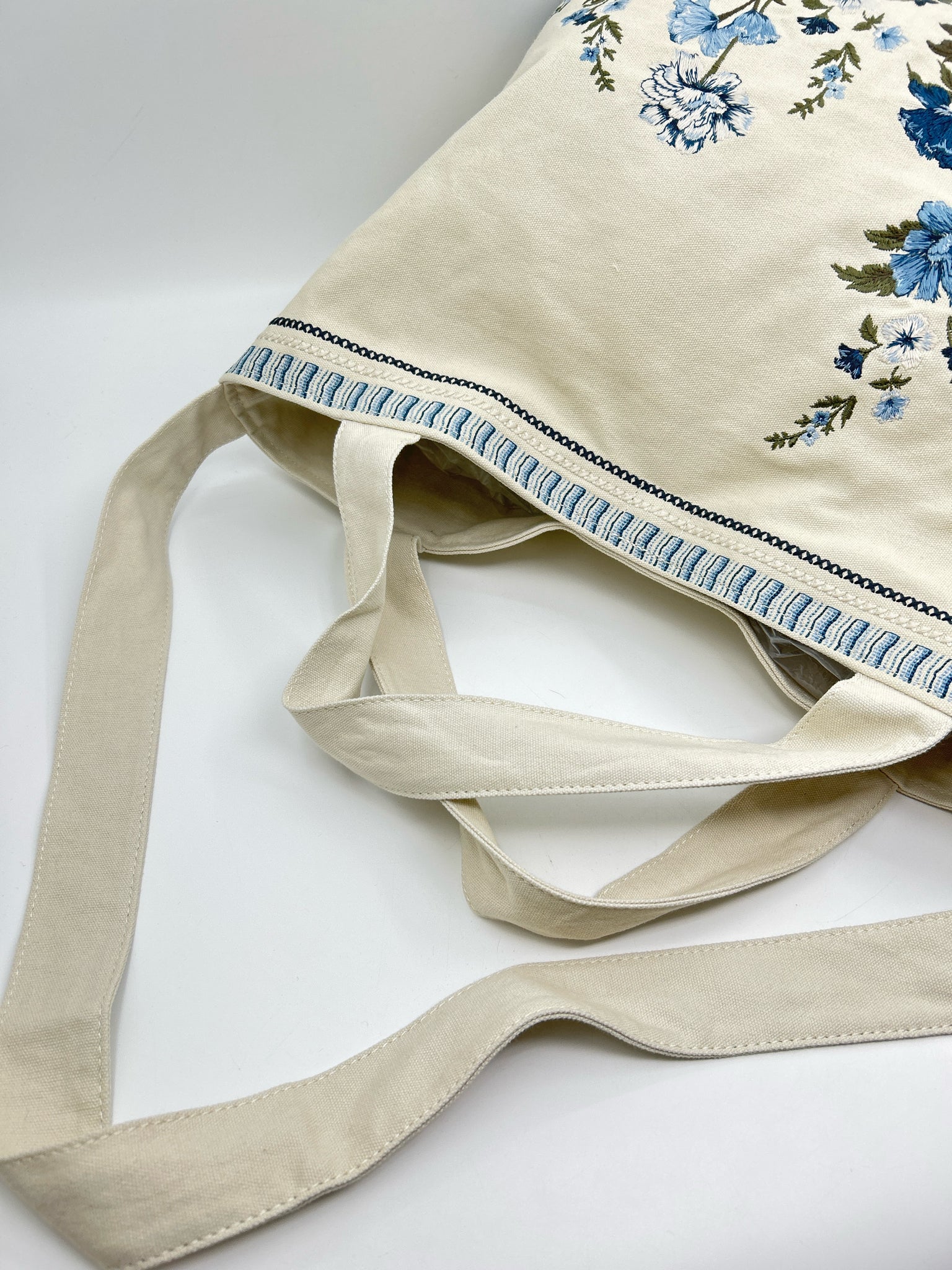 DRIFTWOOD Cream and Blue Women Tote