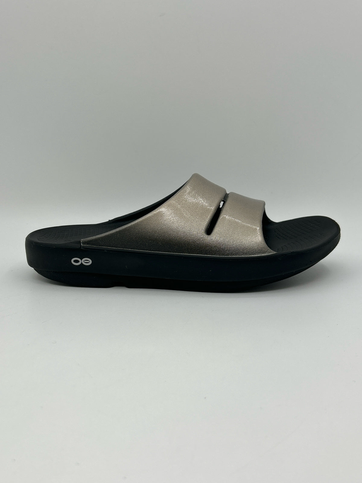 OOFOS Size 10 BRONZE Women Sandal