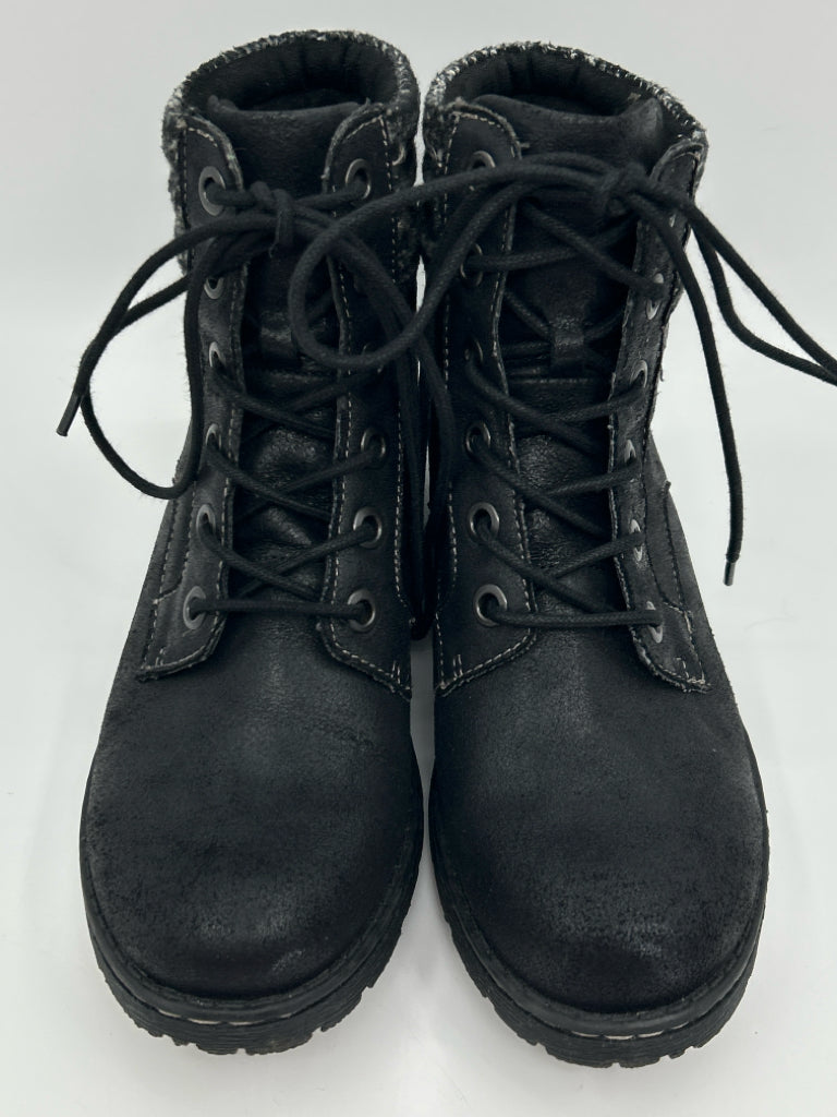 b.o.c. Women Size 8M Black Boots