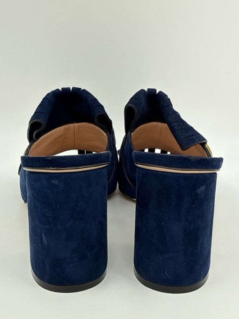 GUCCI Size 38.5 Blue Pumps Sandals