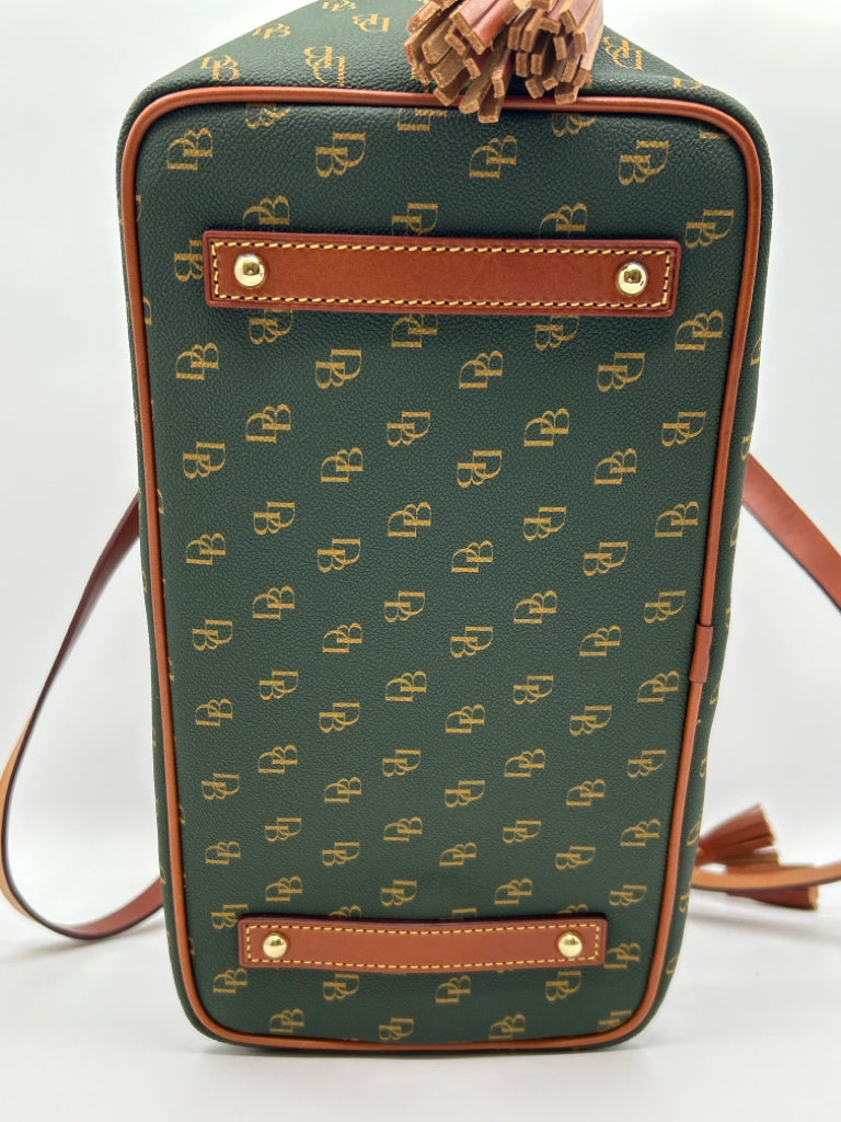 DOONEY & BOURKE NWT Green Print Women's Tote