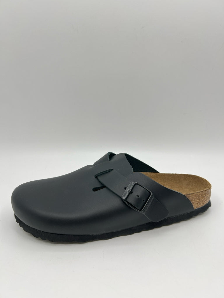 BIRKENSTOCK Size 38 Black Sandal