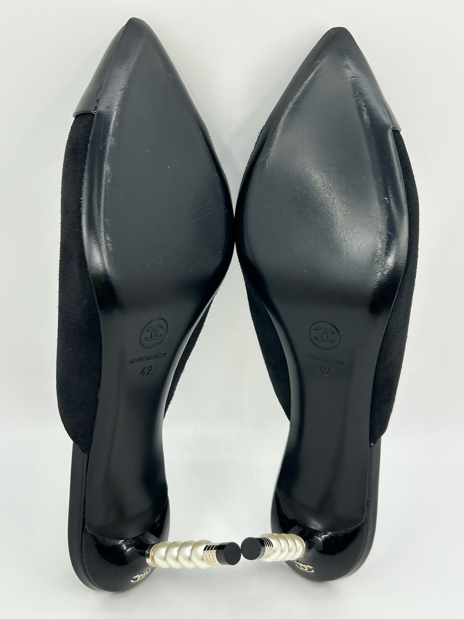 CHANEL Size 42 Black Women Pumps