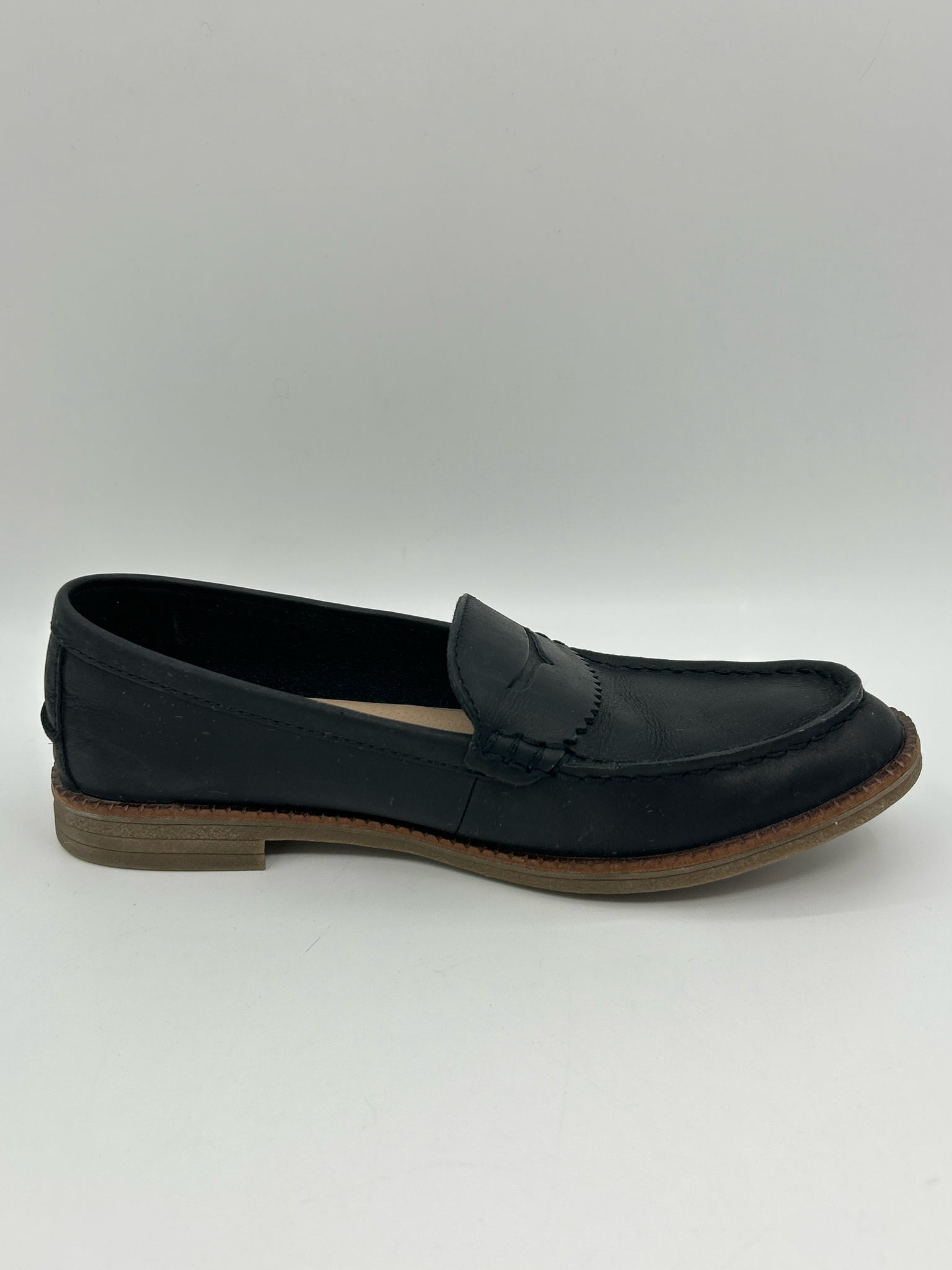 SPERRY Size 6.5 Black Women Loafer