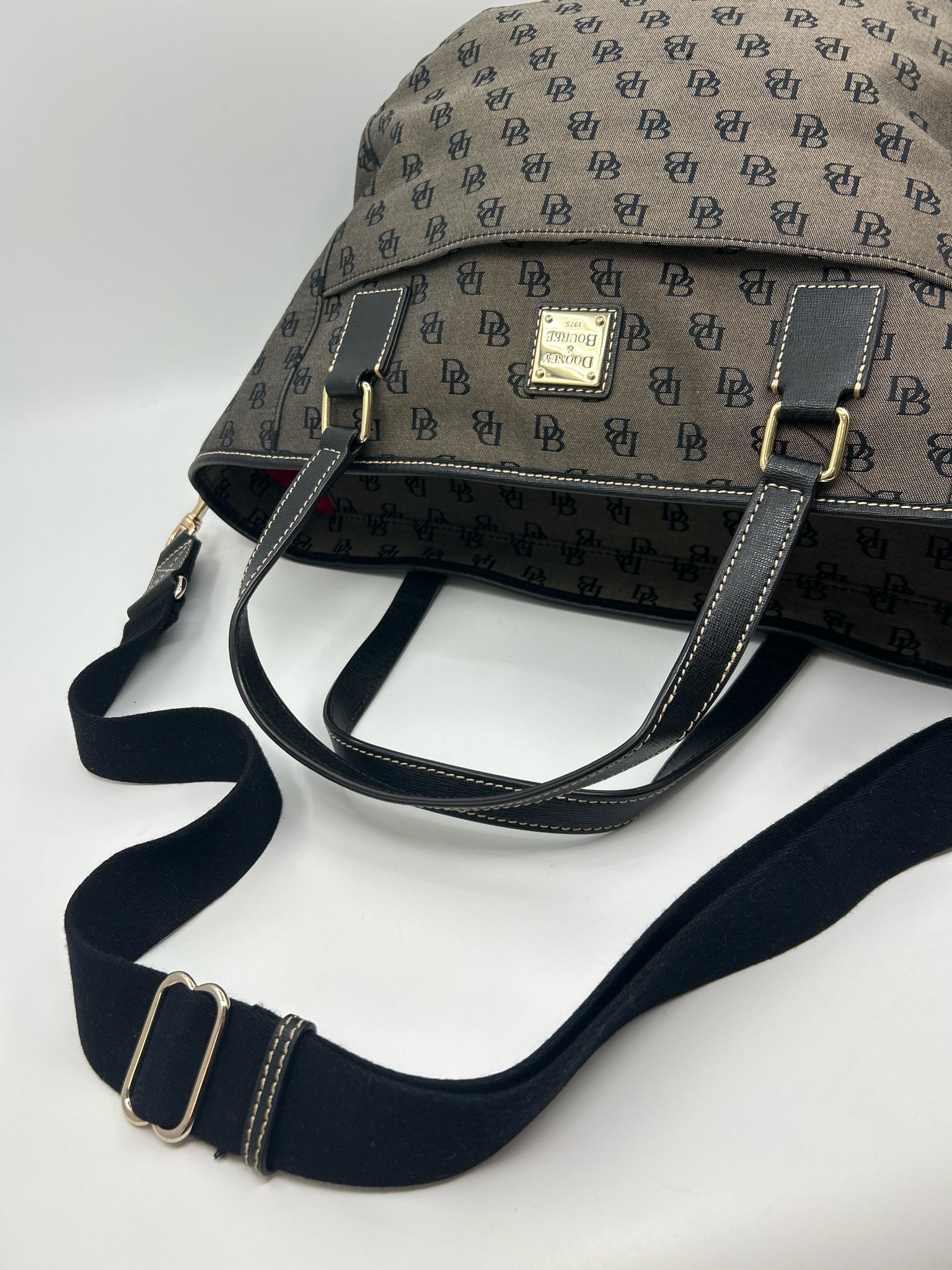 DOONEY & BOURKE GRAY AND BLACK Women Tote