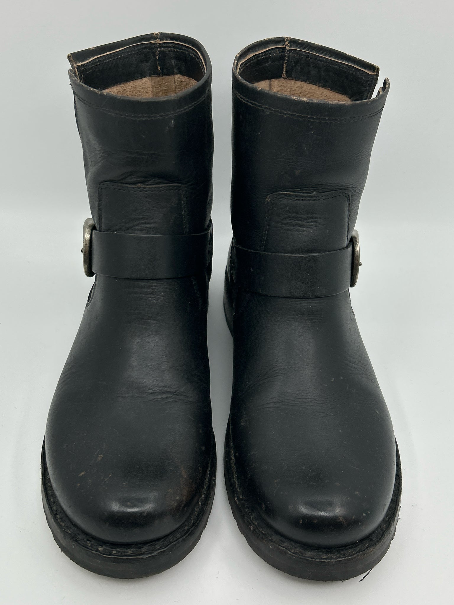 FRYE Size 8.5B Black Women Booties