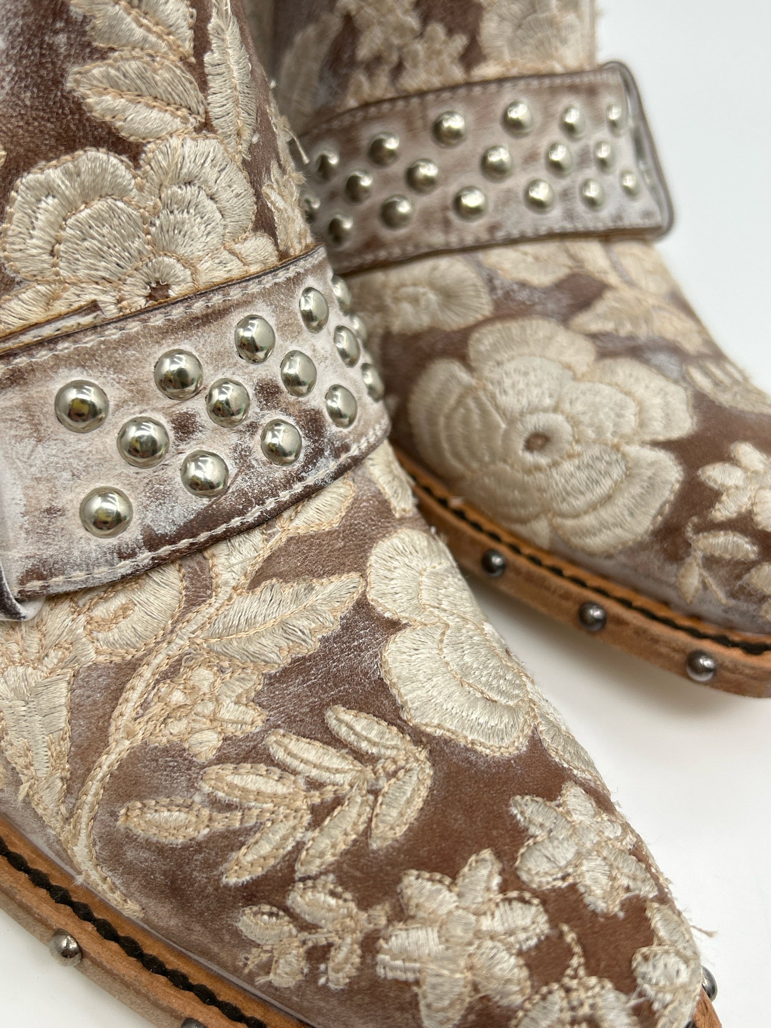 OLD GRINGO Size 7B BEIGE FLORAL Women Boots