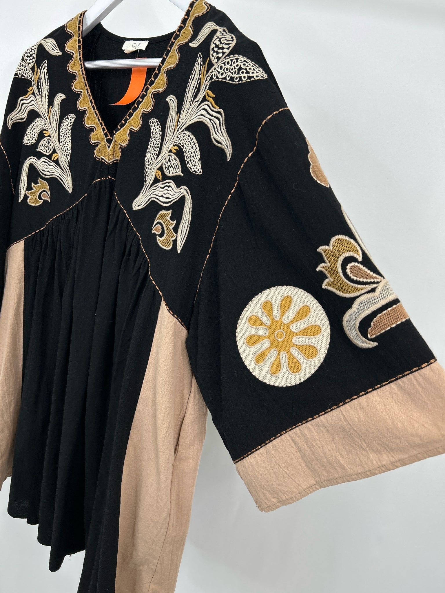 EASEL Size M BLACK AND BEIGE Women Dress