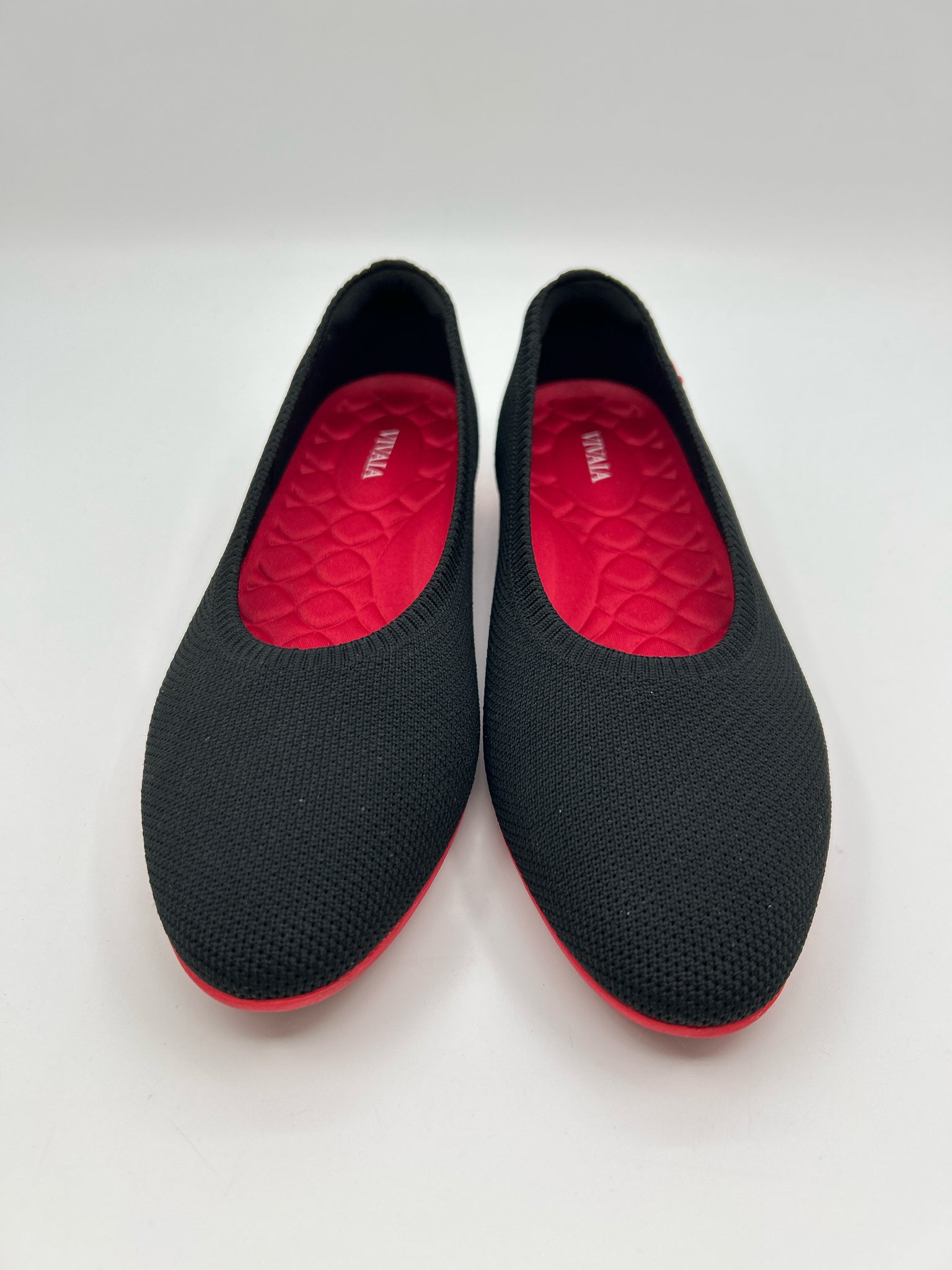 VIVAIA Size 39 Black Women Flats