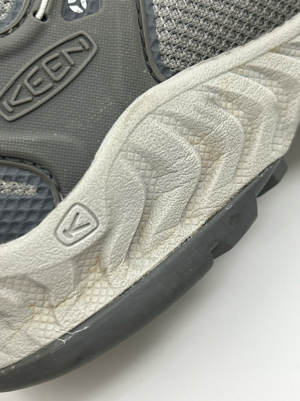 KEEN Size 6 Gray Women Boots