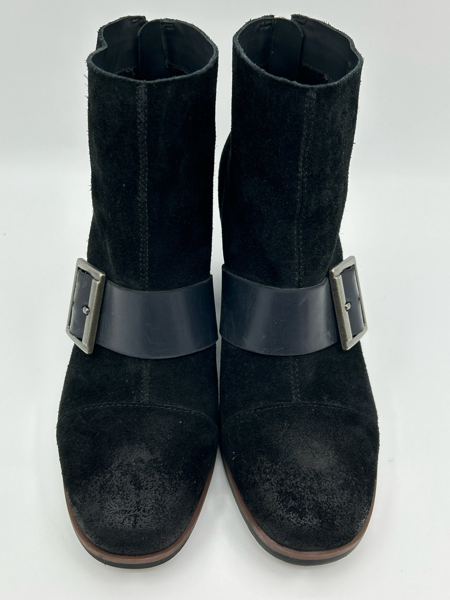 Korks Size 8M Black Women Booties