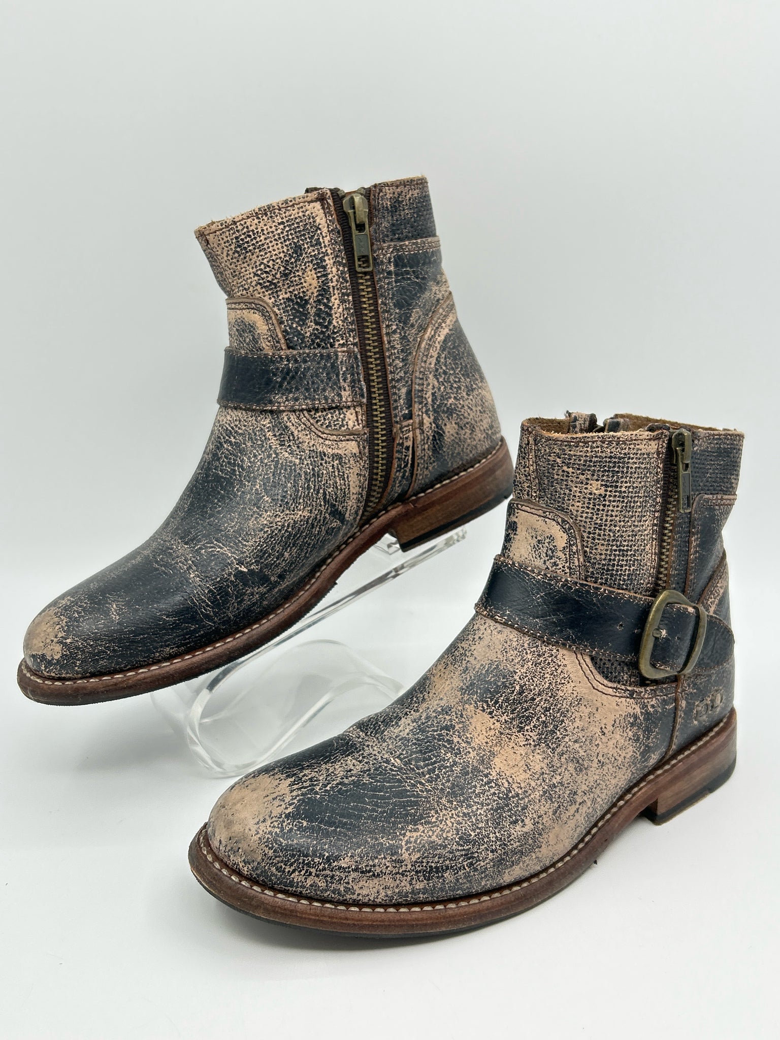 BED STU Size 6.5 Black & Beige Women Booties