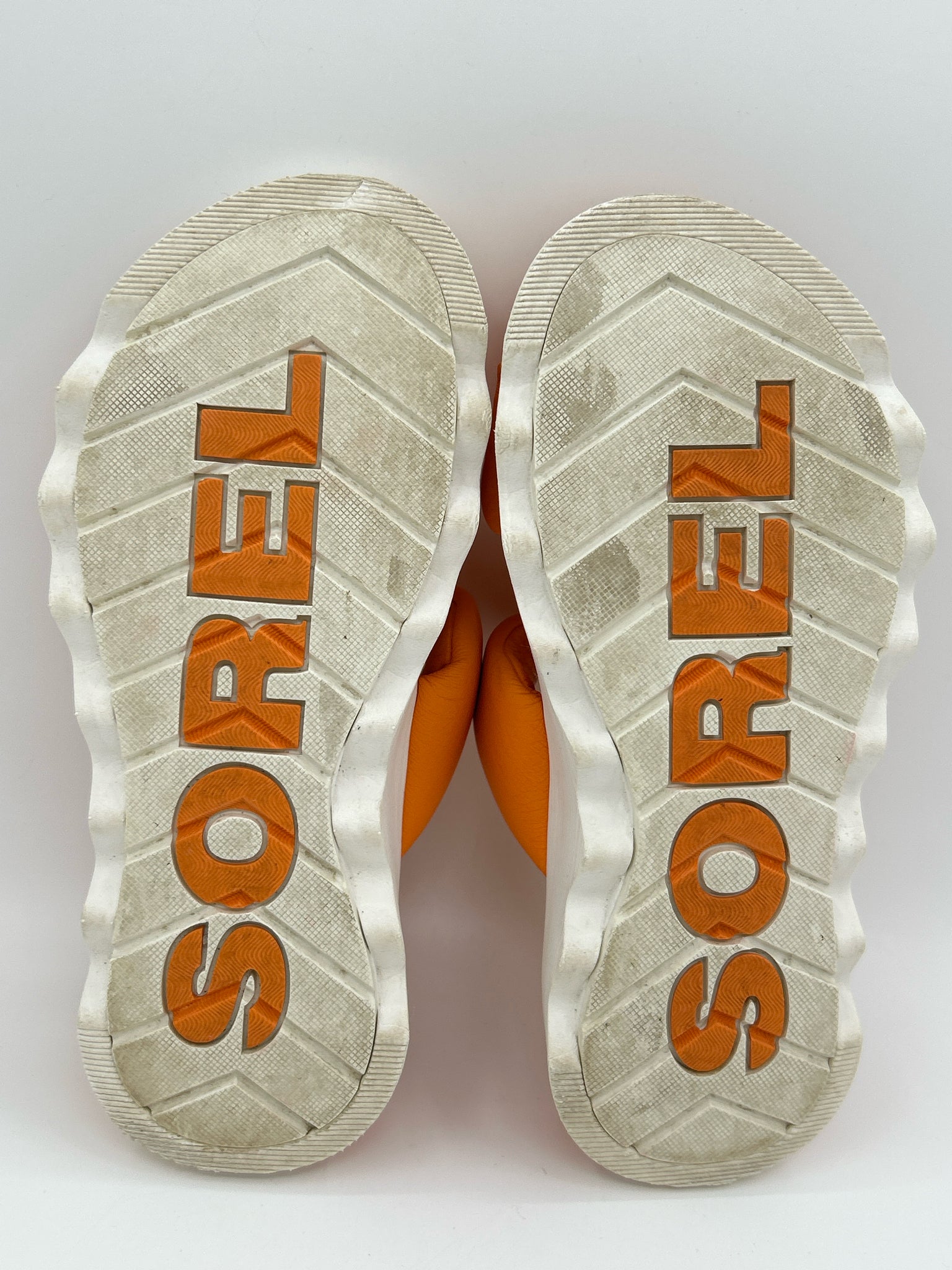 SOREL Size 6.5 Orange Women Sandal