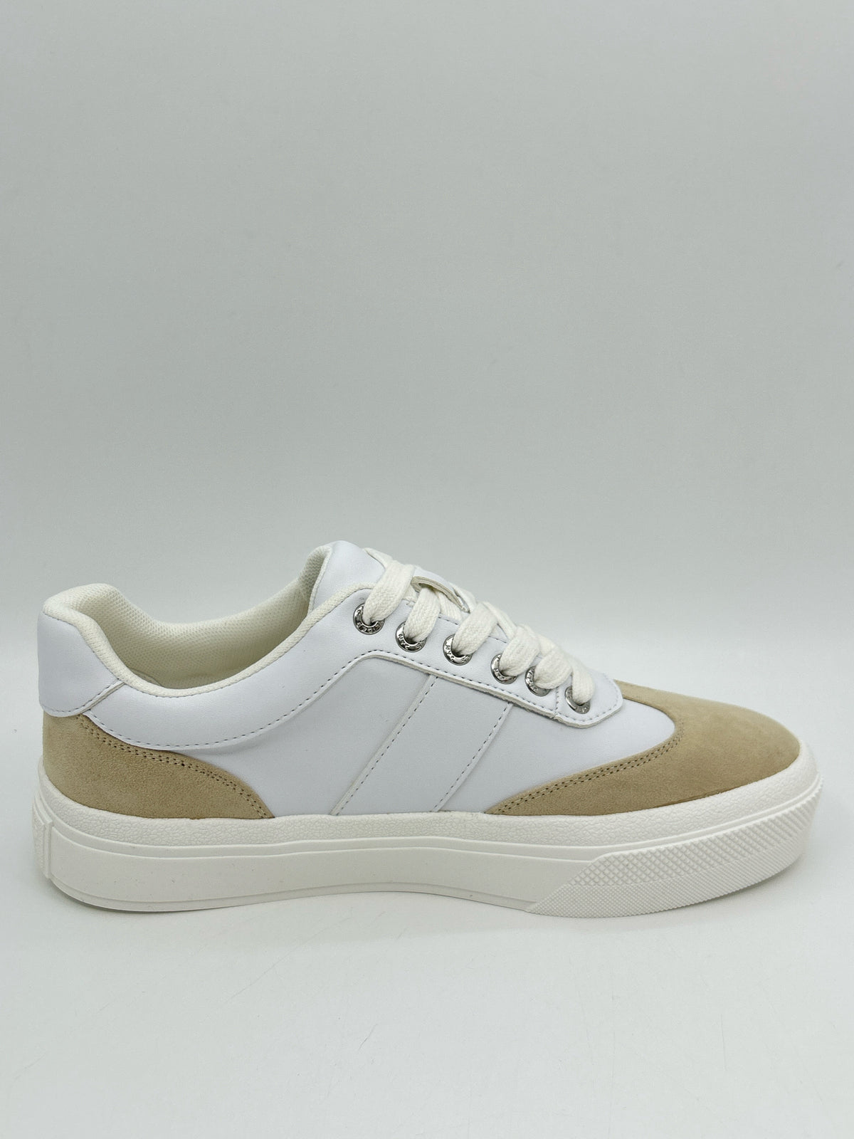 J/Slides Size 8M White and Sand Women Sneakers