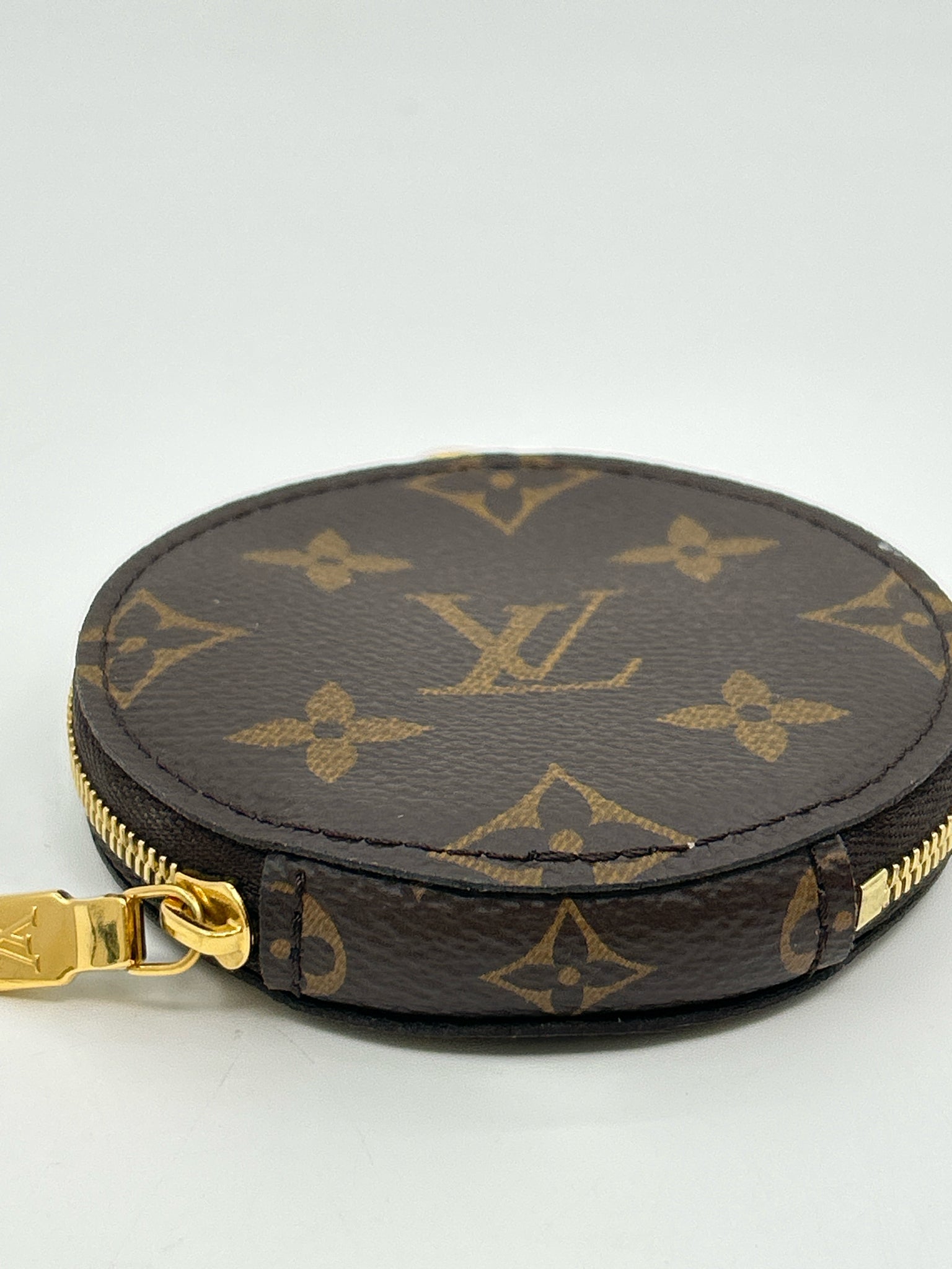 LOUIS VUITTON BROWN MONOGRAM Key Chain