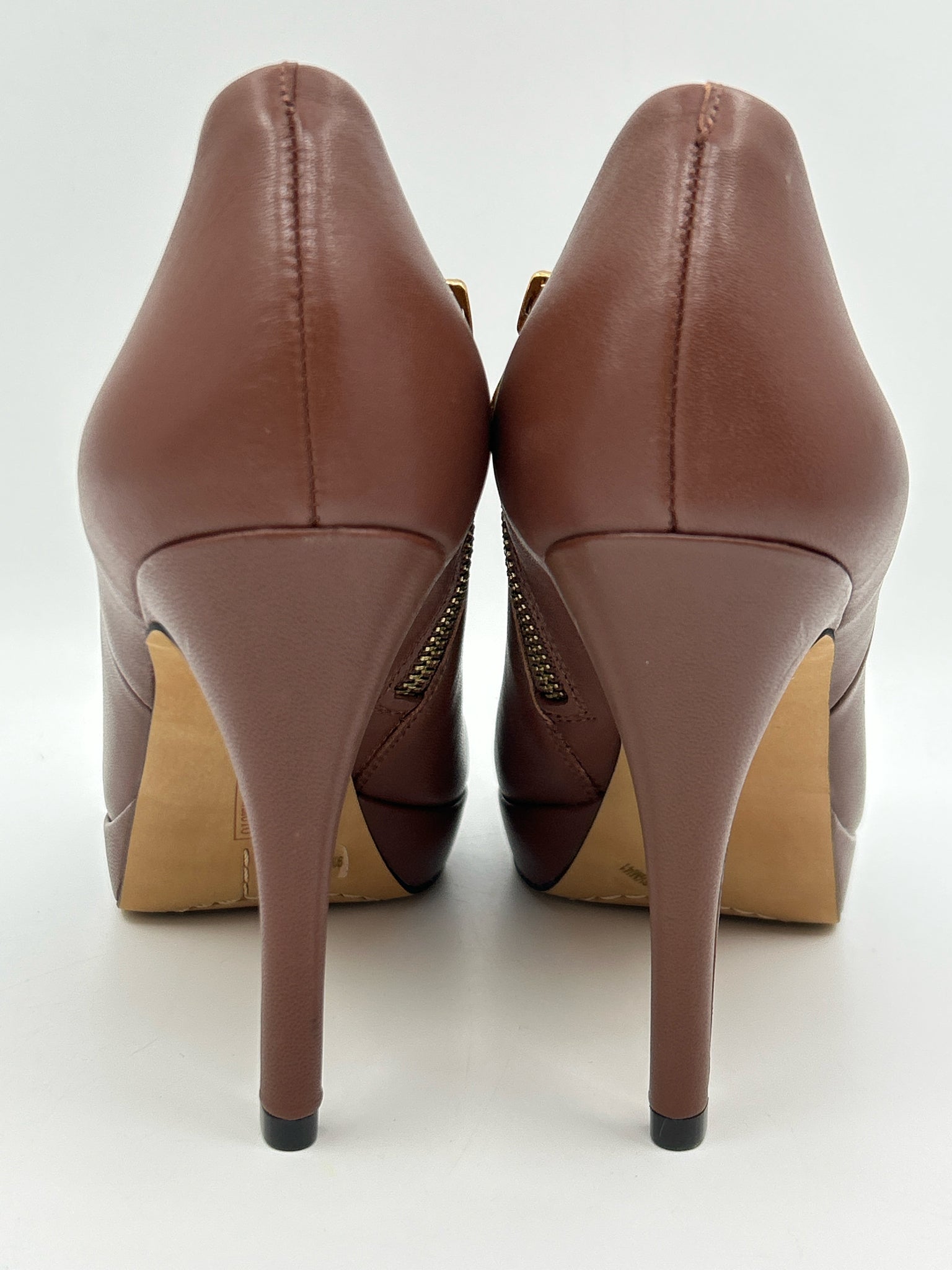 VINCE CAMUTO Size 9.5M COGNAC Women Booties