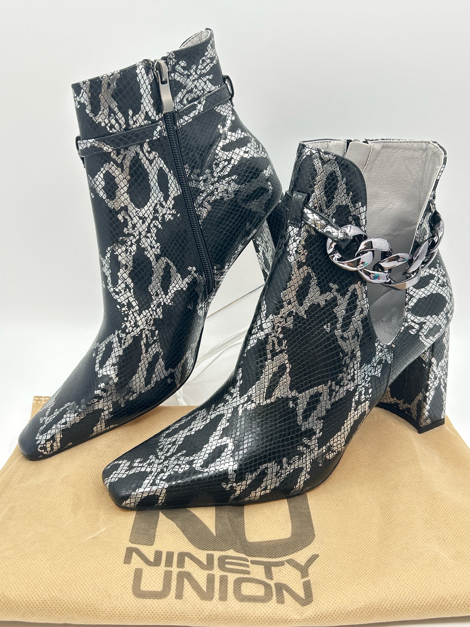 NINETY UNION NWOB Size 11B Black & Silver Women Booties