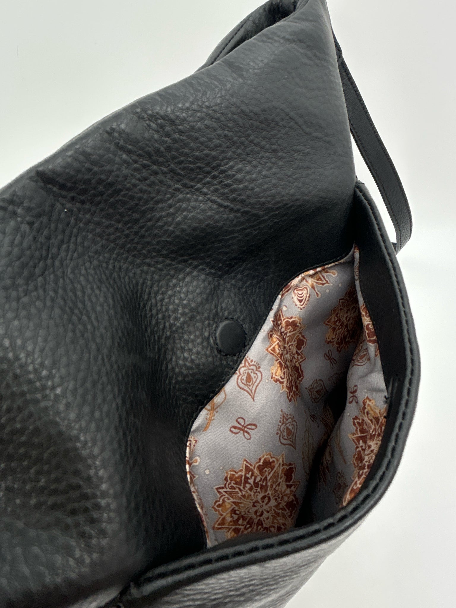 HOBO Black Women Purse