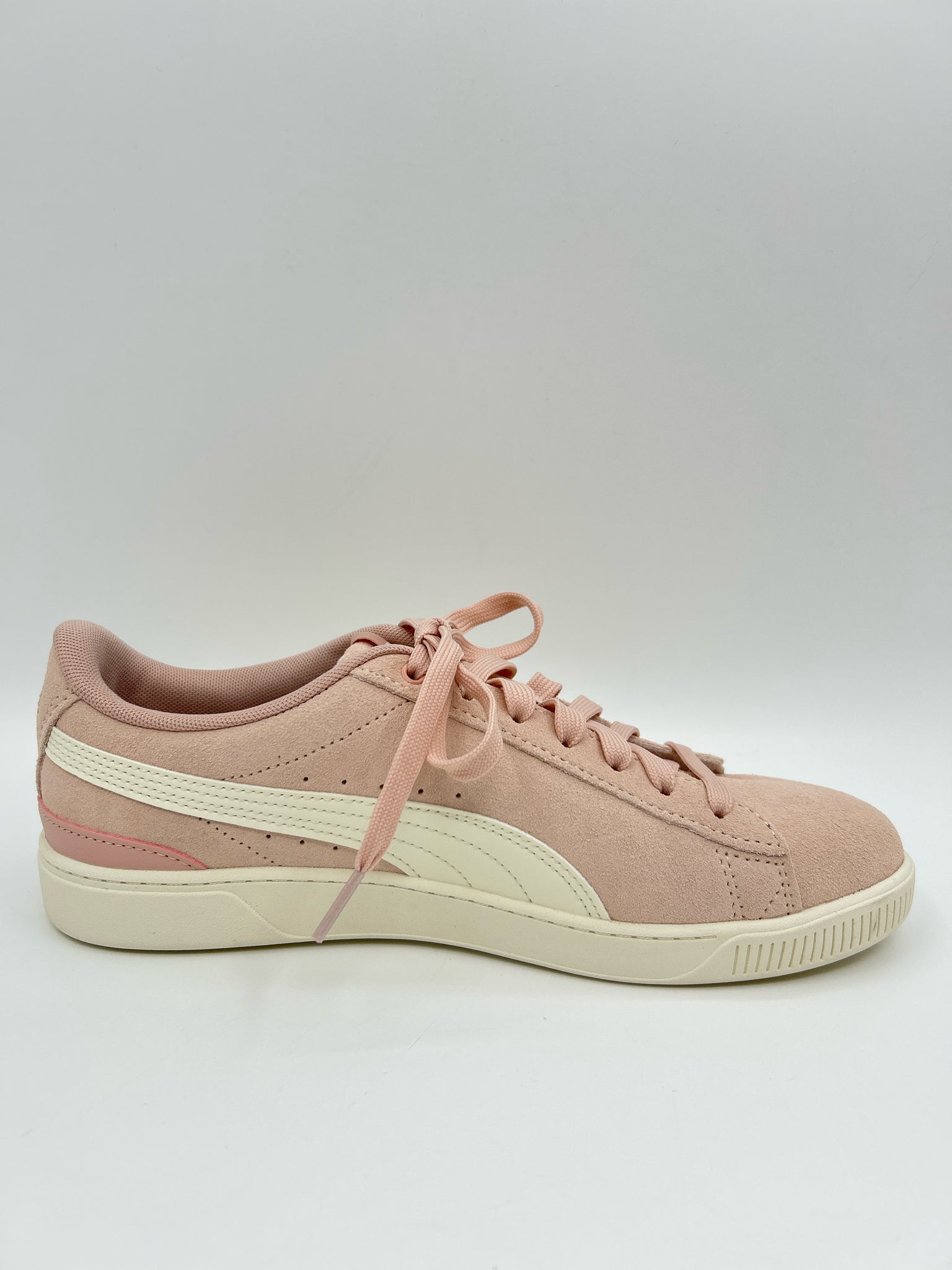 PUMA Size 9.5 pale pink Women Sneakers