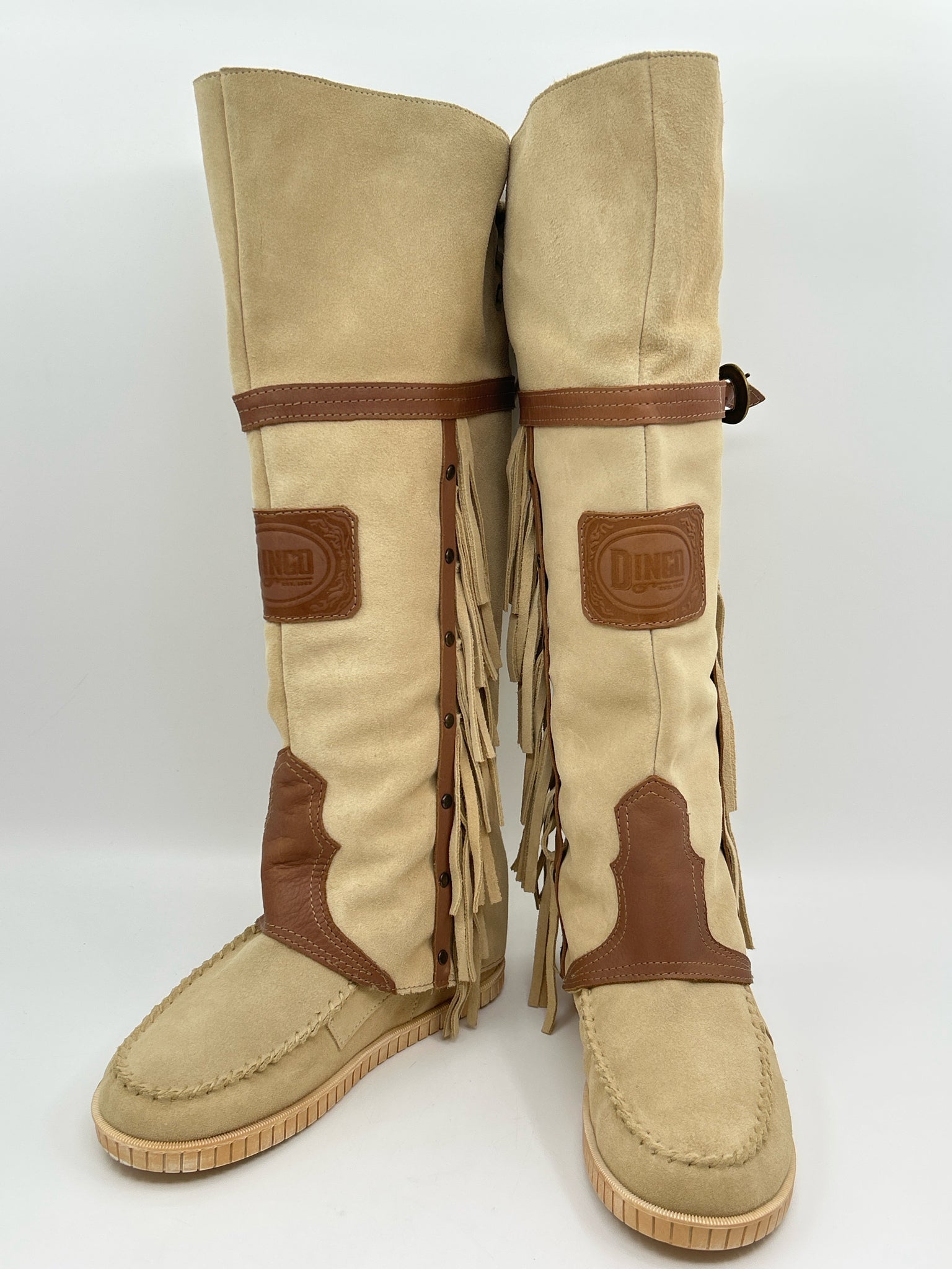 DINGO Size 7.5M BEIGE AND BROWN Women Boots