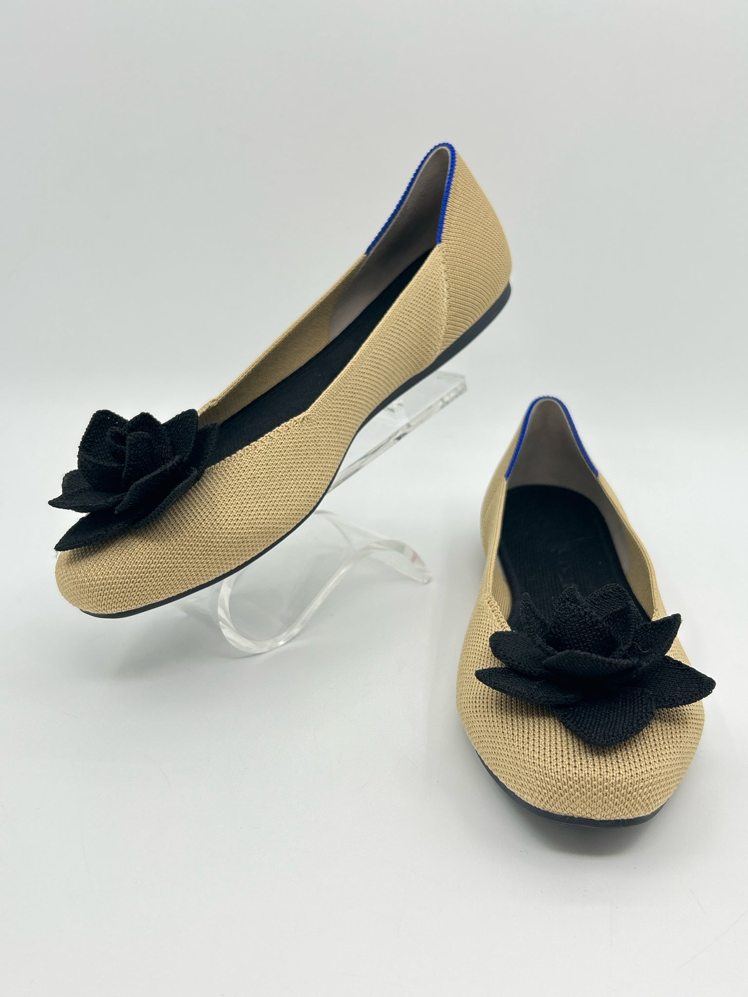 ROTHY'S NWOB Size 8.5 BEIGE AND BLACK Women Flats