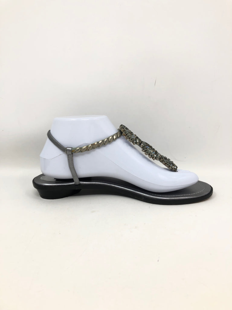 RENÉ CAOVILLA Women Size 38 / US Size 8 Metallic Grey Sandal