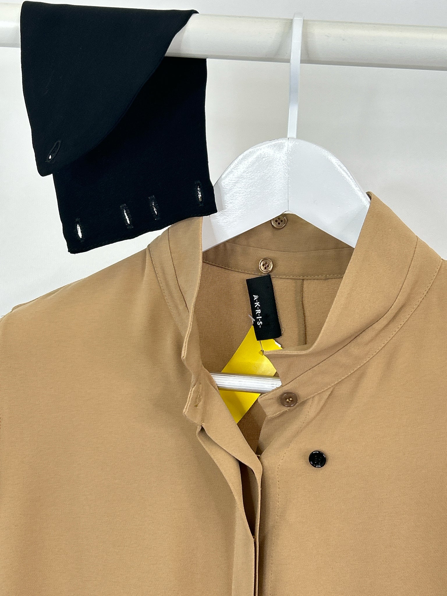 AKRIS Size 12 Tan Women Blouse