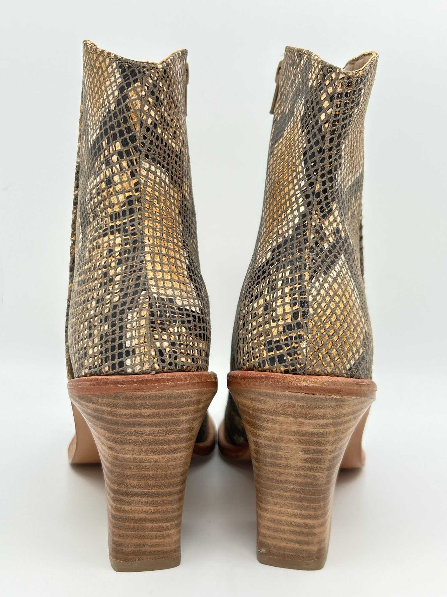 FREE PEOPLE NIB Size 39 Brown Print Women Booties