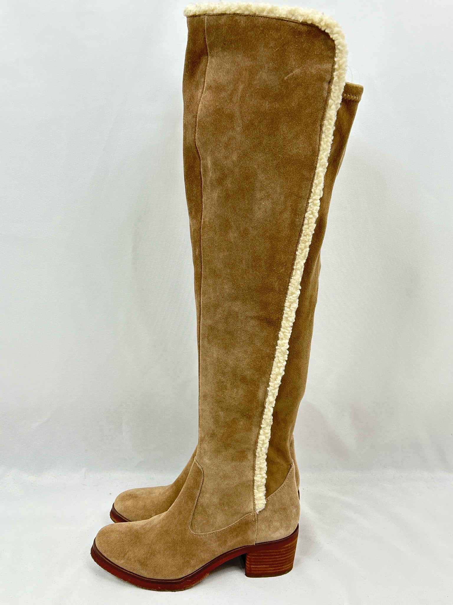 VINCE CAMUTO Size 6.5M Taupe Women Boots