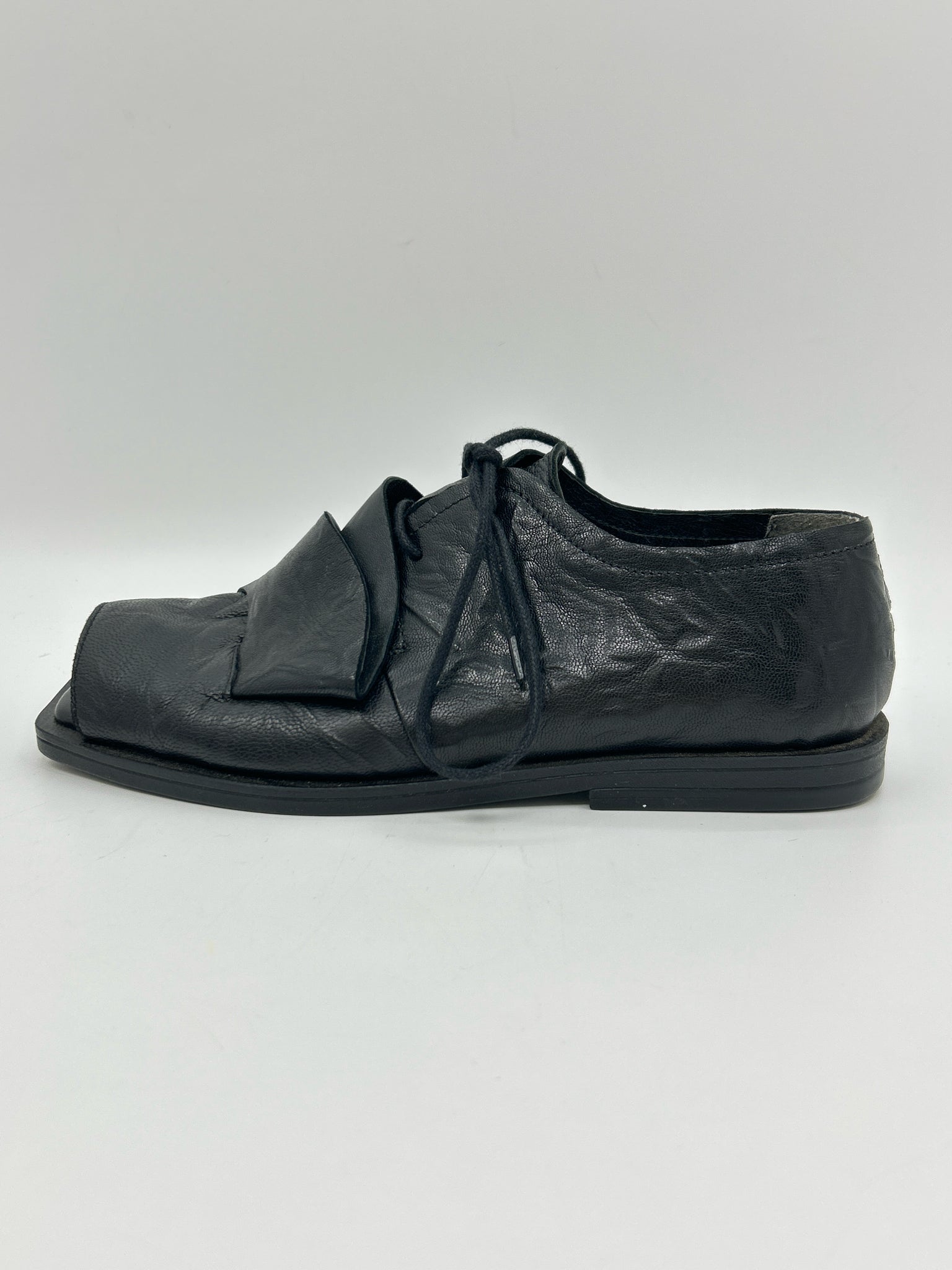 Papucei Size 38 Black Women Flats