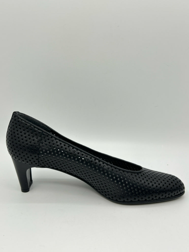 STUART WEITZMAN Women Size 8M Black Pumps