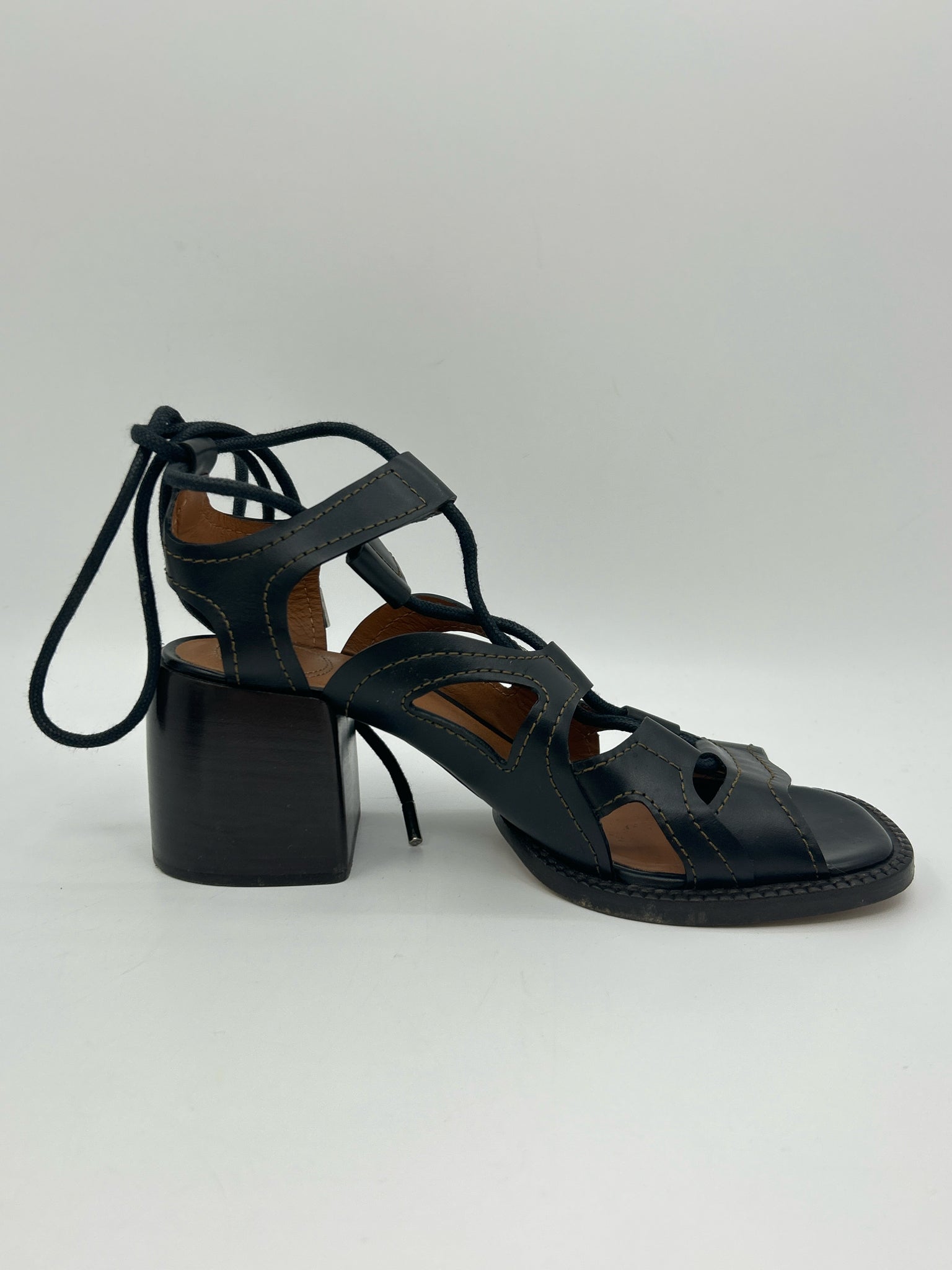 CHLOE Size 38 Black Women Sandal