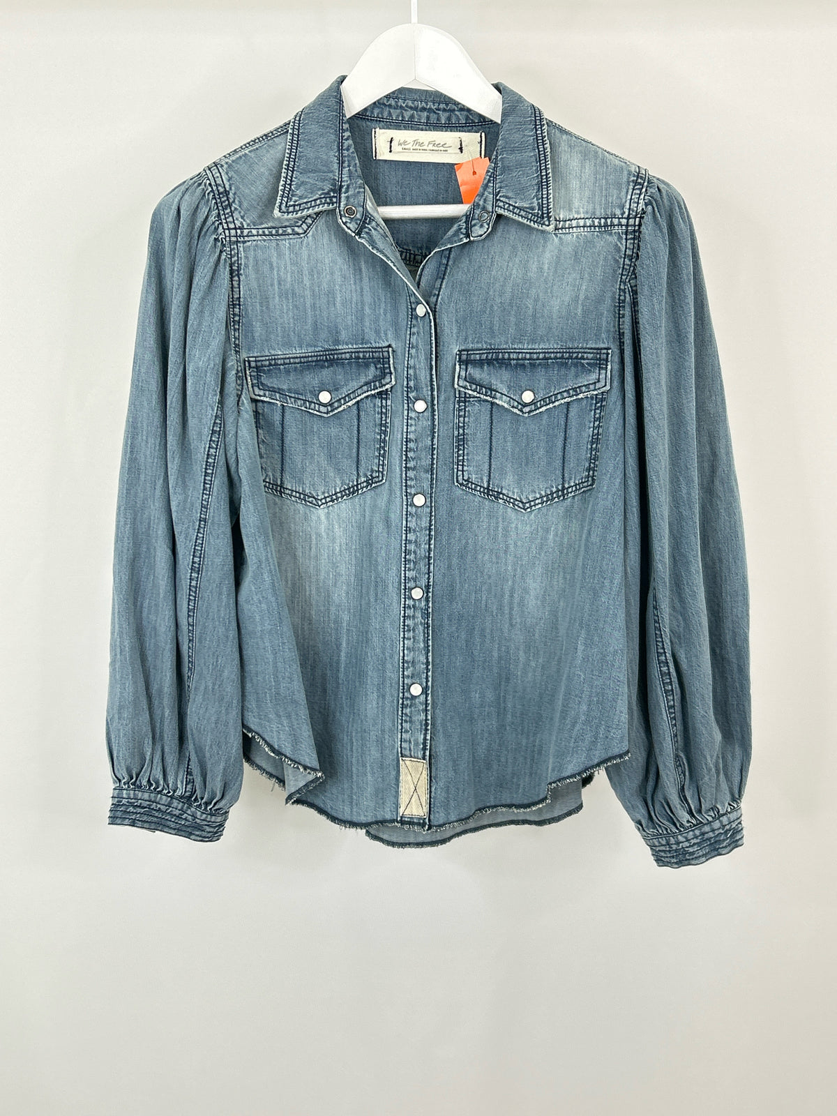 WE THE FREE Size S BLUE DENIM Women Shirt