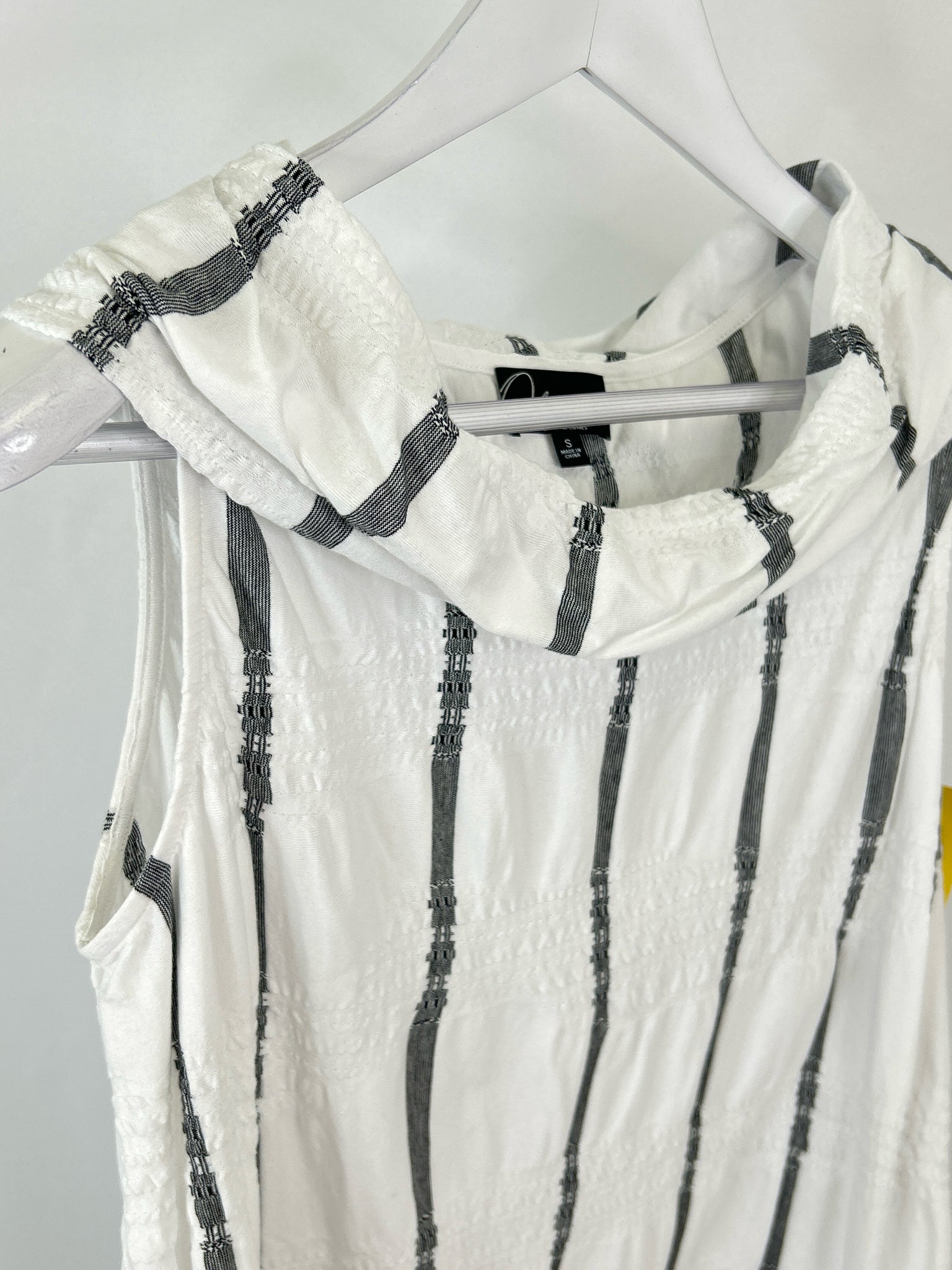 OLIVIA BY HABITAT CLOTHES Size S White and black Women Top