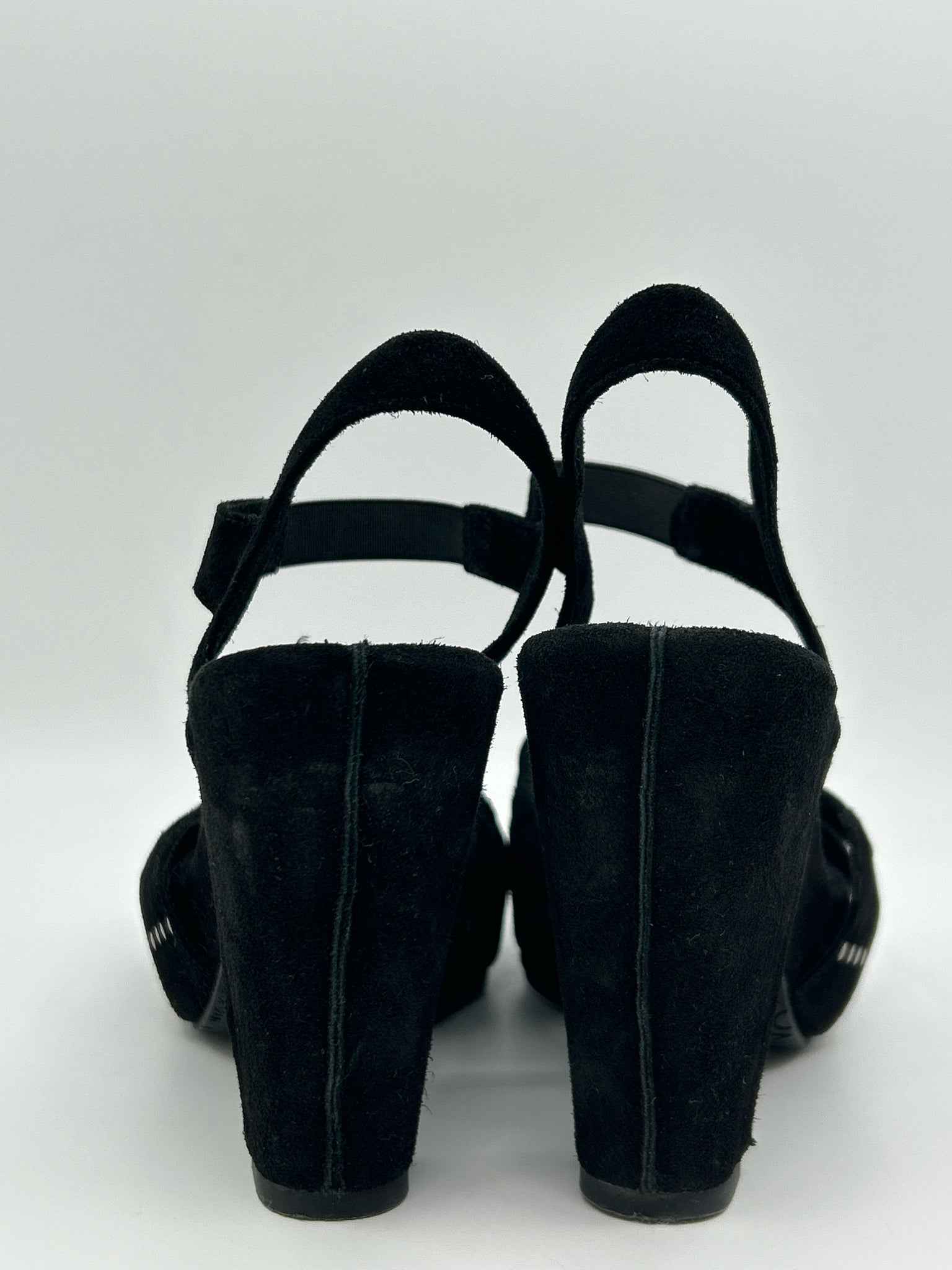 Donald J Pliner Size 8.5M Black Women Sandal