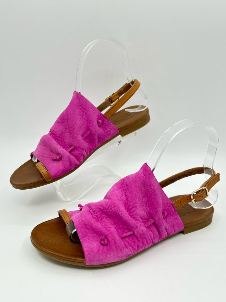 MIZ MOOZ EU Size 37 US Size 6.5-7 Fuchsia Sandal