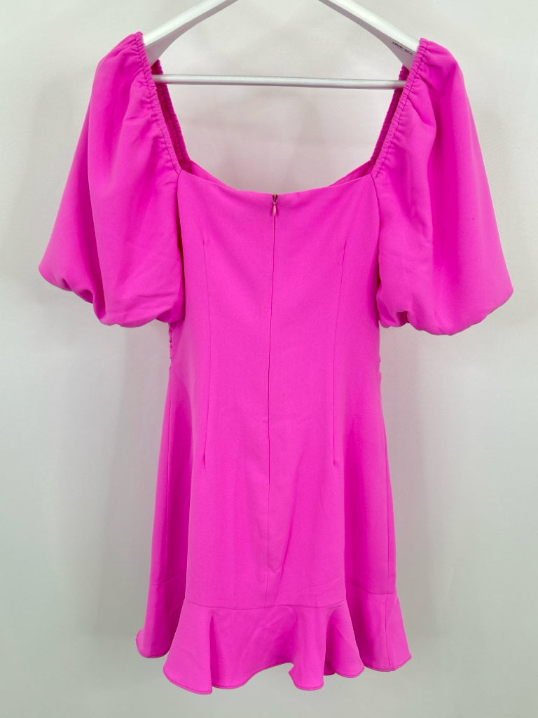 LFD NWT Size M Pink Women's Dress