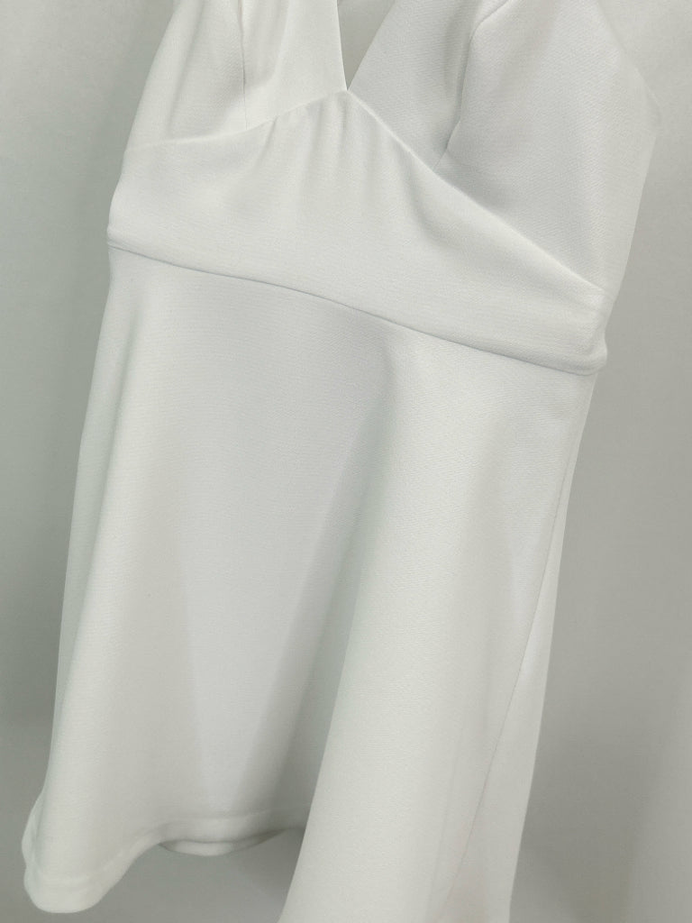 BCBGeneration Size 4 White Women's Dress