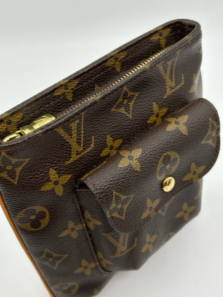 LOUIS VUITTON Brown Print Purse