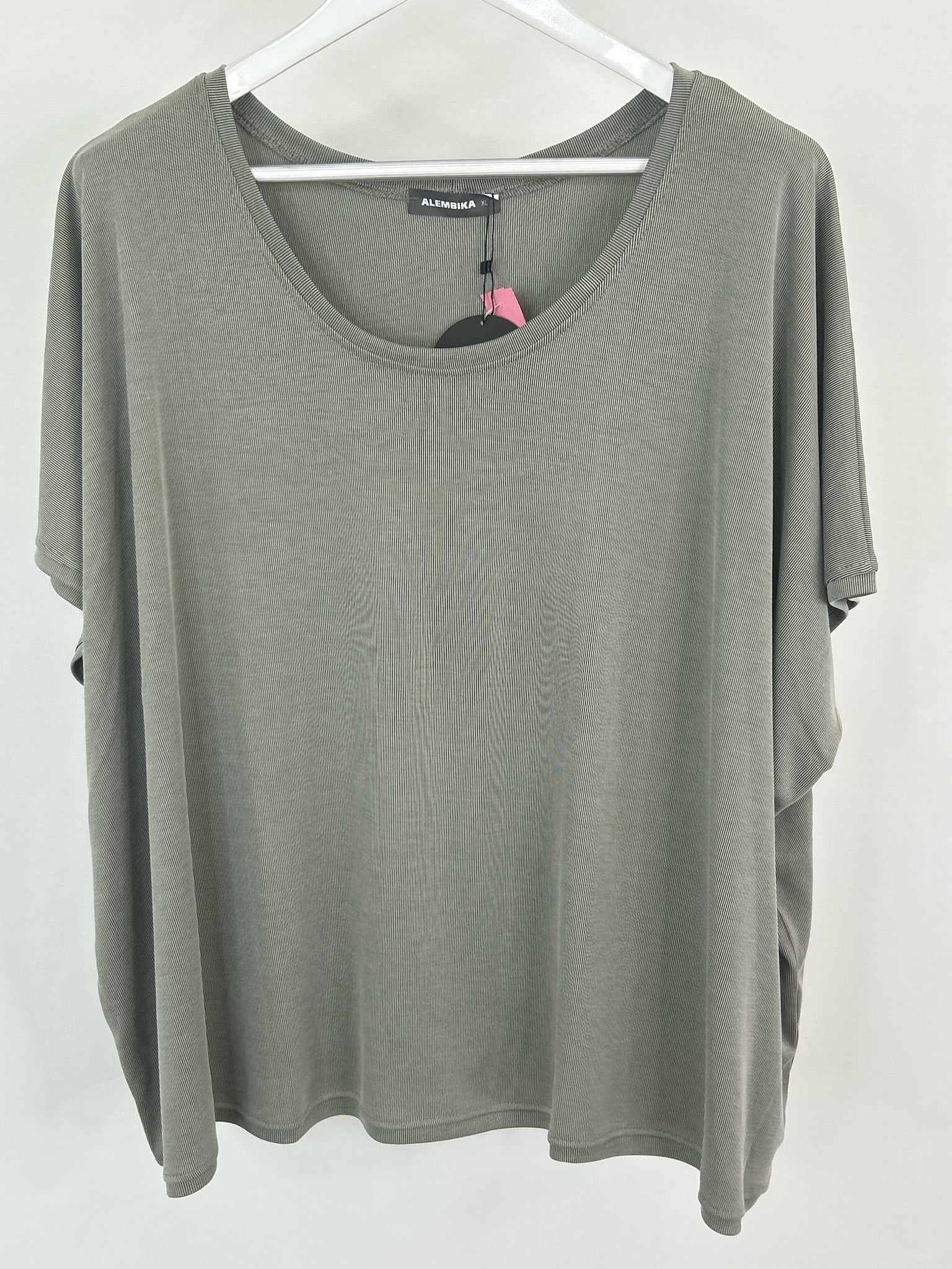 ALEMBIKA NWT Size XL Gray Women Top