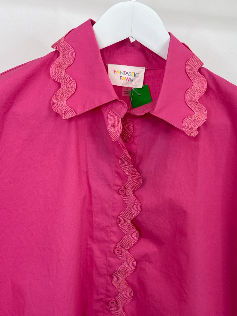 FANTASTIC FAWN Size S Pink Shirt NWT